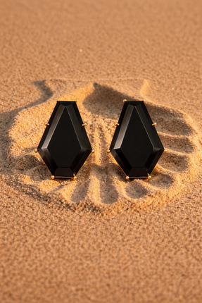 Charis Jewels Kristal Geometrik Altıgen Kesim Küpe (Krem & Siyah & Bordo)