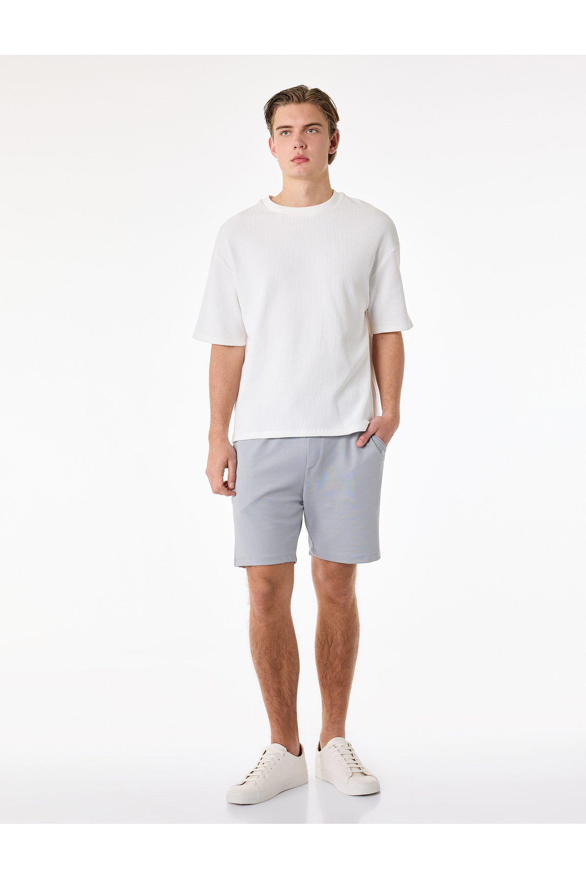Koton Regular Fit Cepli Beli Bağcıklı Bermuda Şort