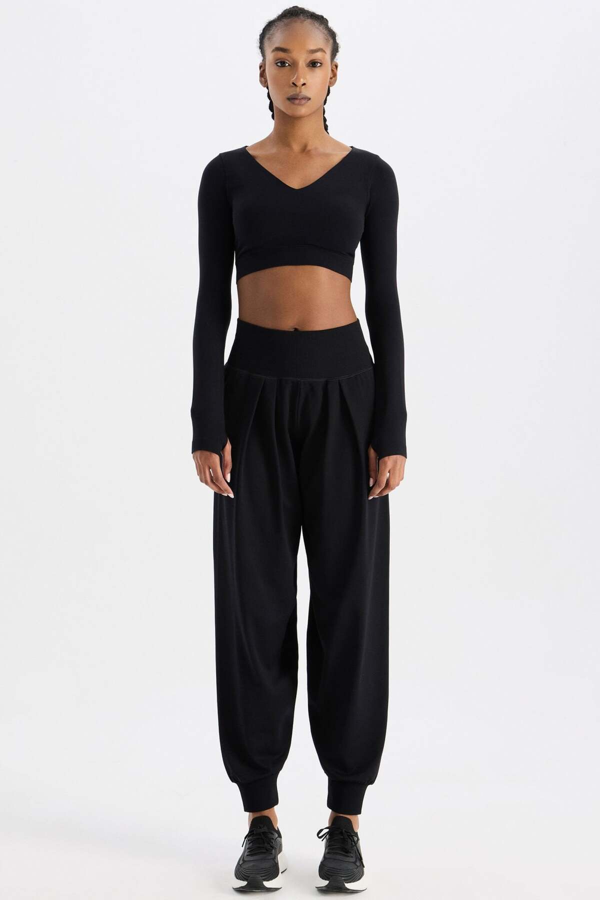 COMEUP V Yaka Ekstra Soft Crop Top Siyah görsel 6