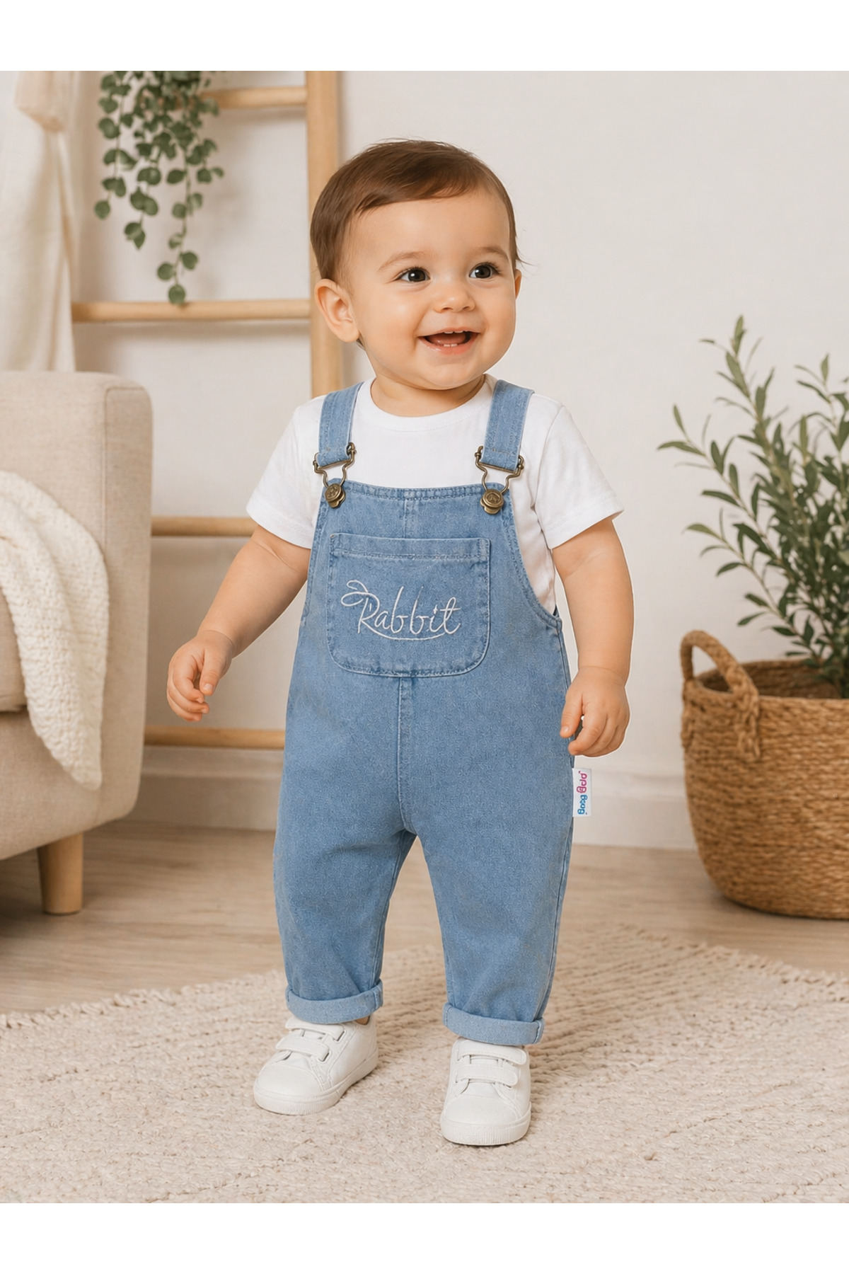 Baby Buu 2-Piece Baby Set with Straps and Denim Overalls – Stylish