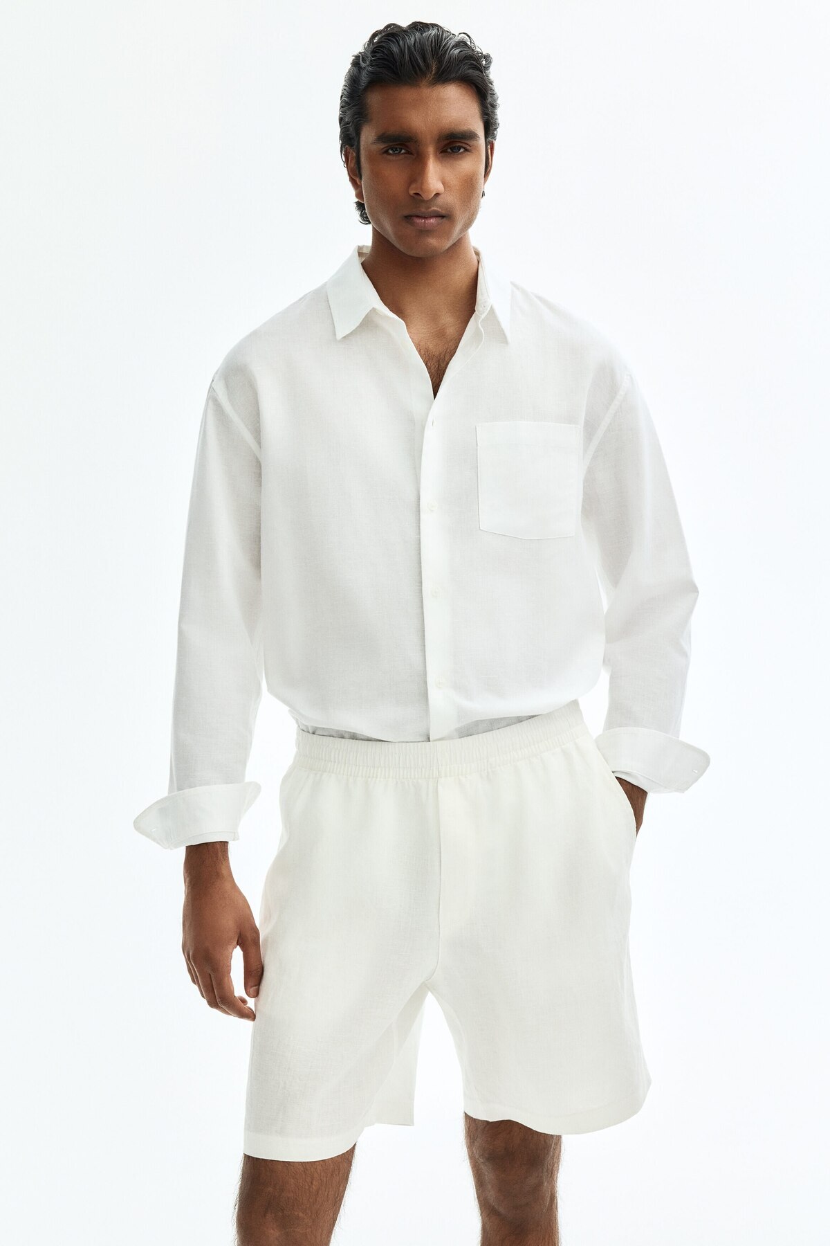 شلوارک کتانی با تناسب اندام راحت اچ اند ام شلوارک برمودا H&M