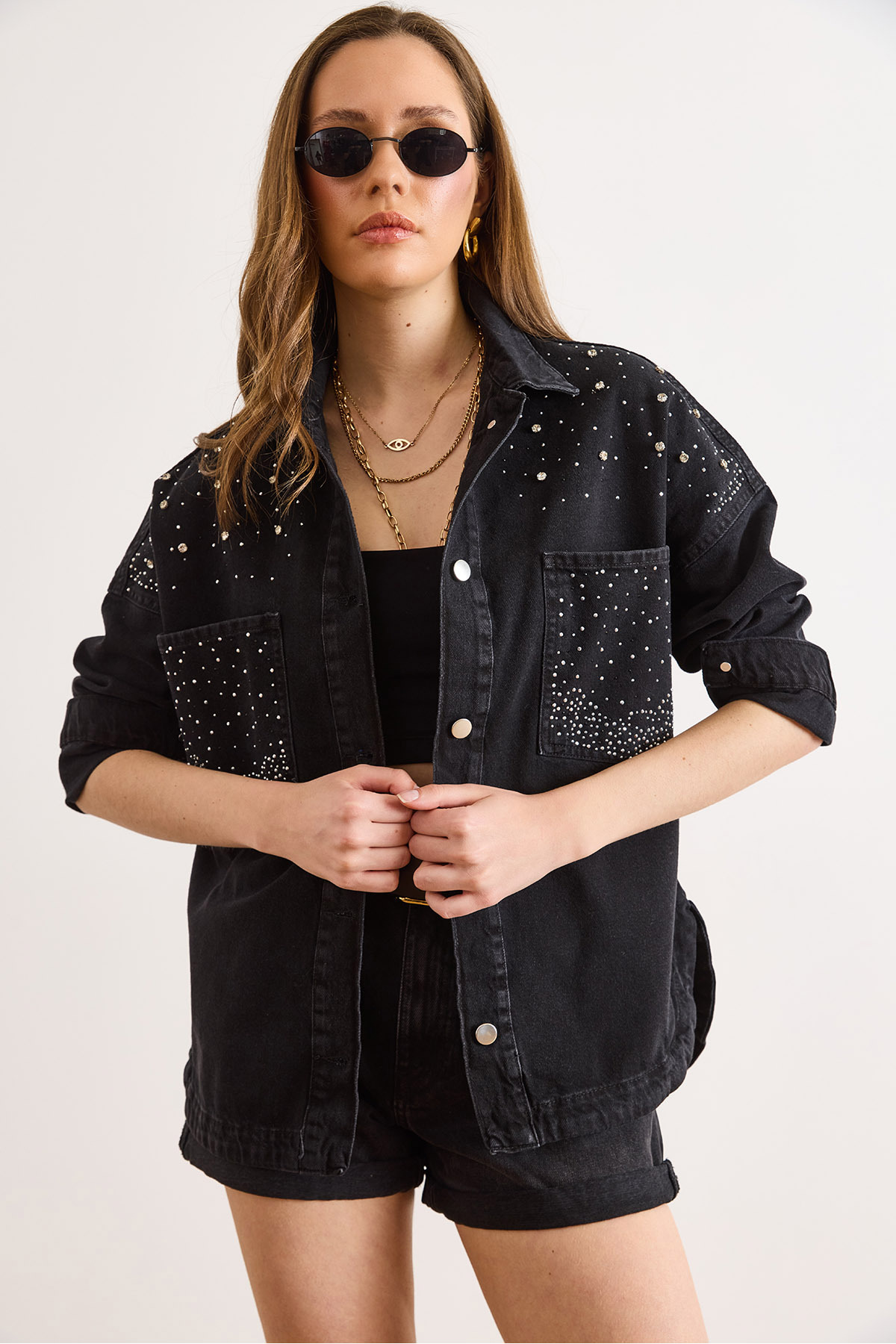 Olalook  Kadın Siyah Boncuk ve Taş Detaylı Oversize Denim Ceket CKT-19000433 - Görsel 3