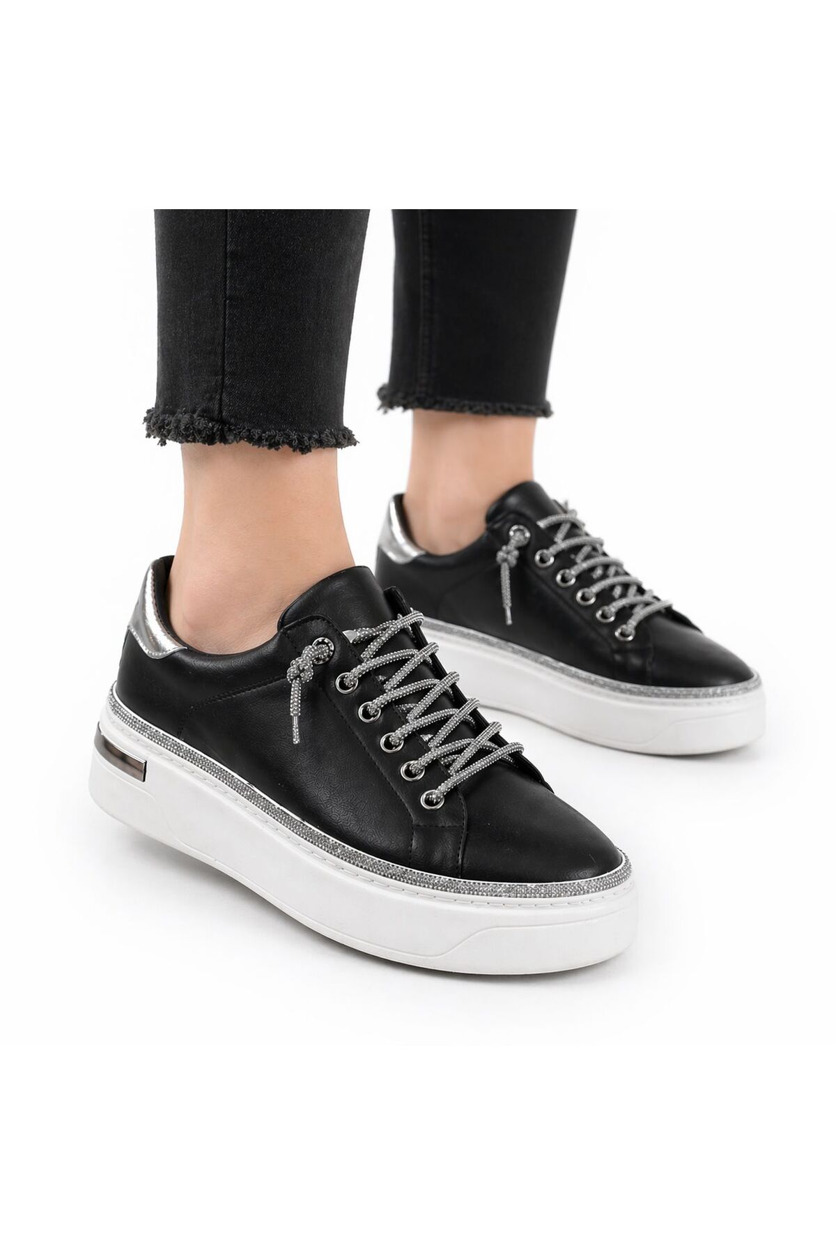 Ventes CRYSTAL LİNE TAŞ DETAYLI SİYAH ZARİF SNEAKER
