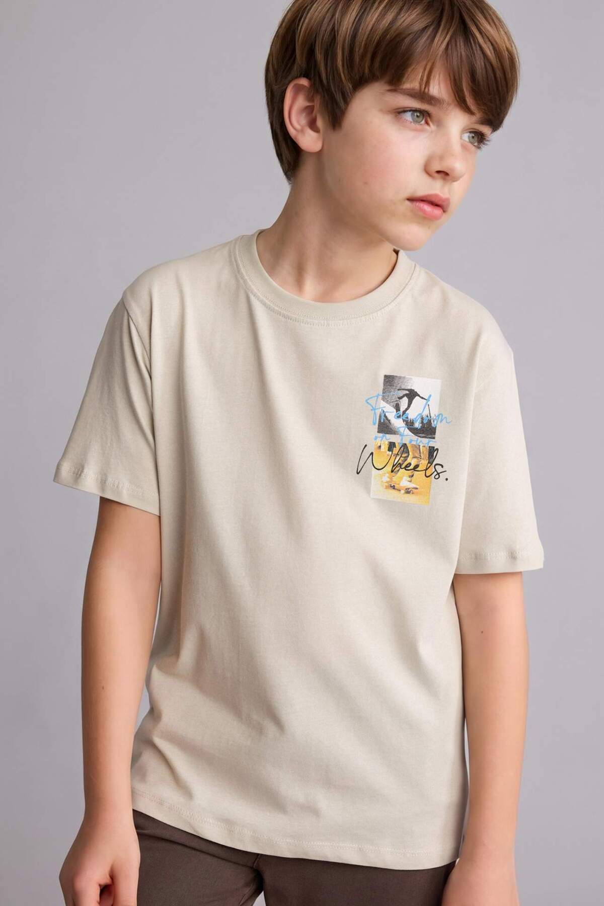 %100 Pamuk New Regular Fit Bisiklet Yaka Baskılı Kısa Kollu Tişört Erkek Çocuk H4329A826HS