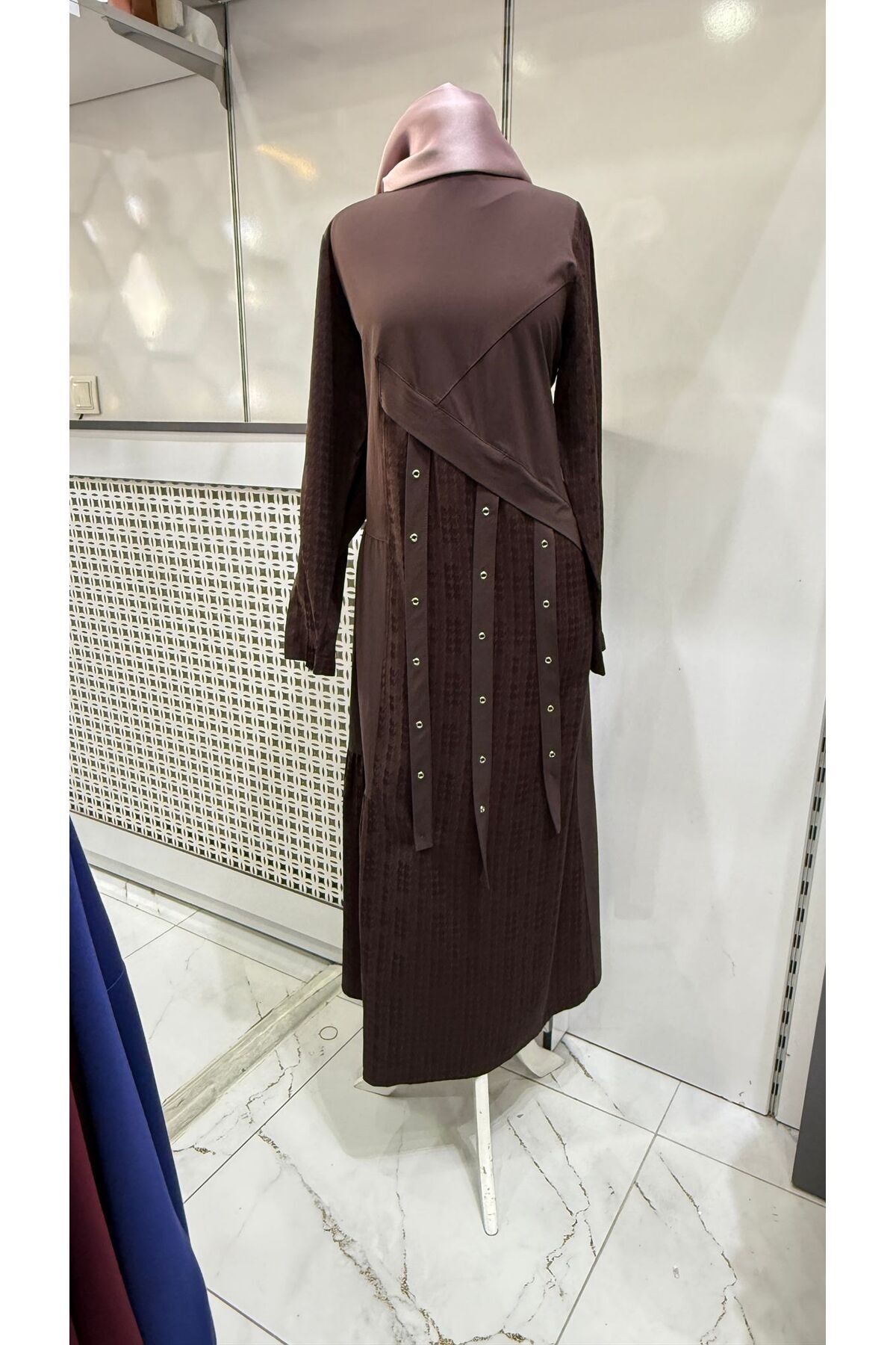Marka 1 . Kalite Kumaş Elbise 140 cm Boy - Kahverengi / 3