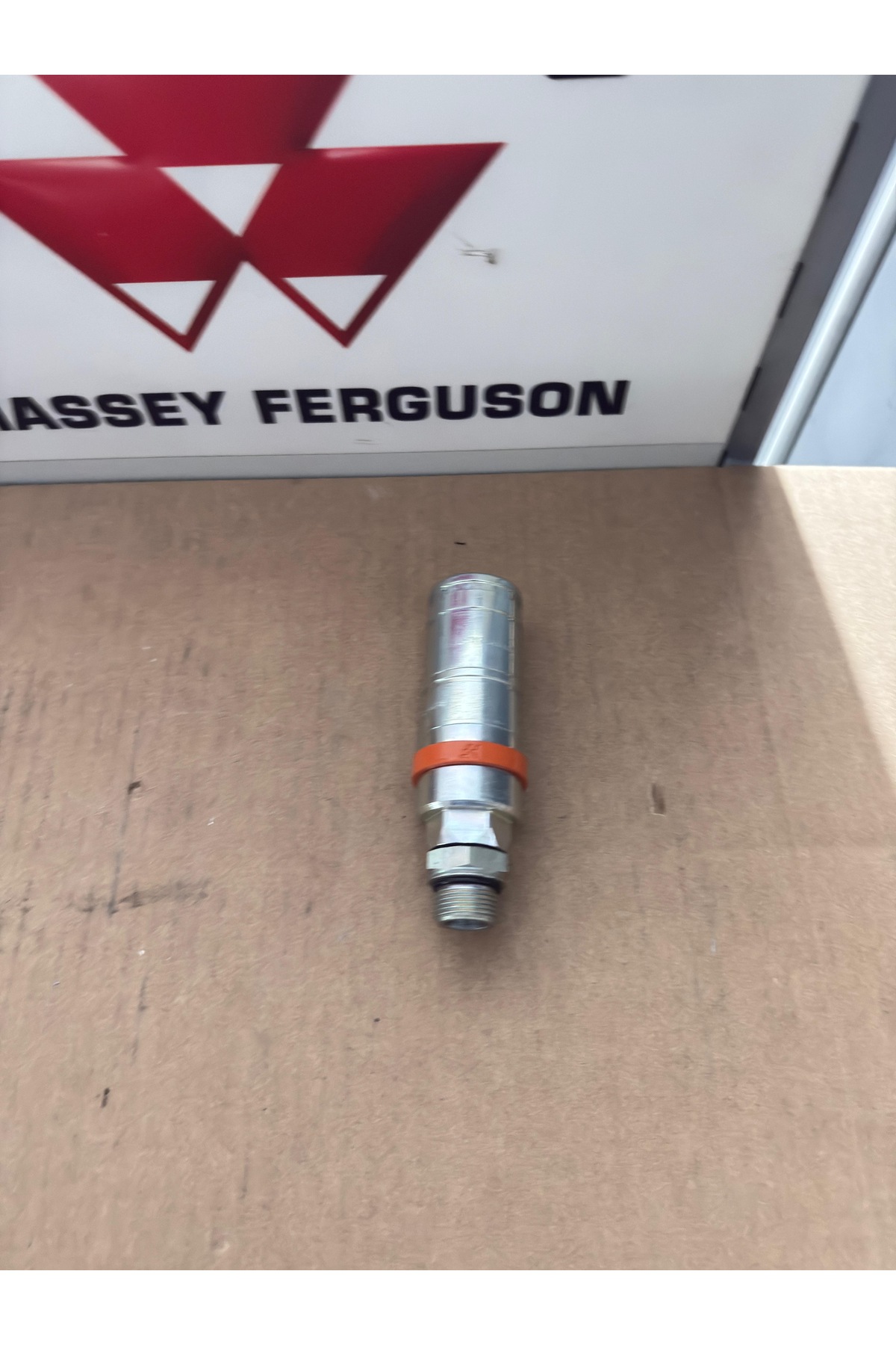 AGCO PARTS MF Traktör ORJİNAL Damper ADAPTÖR JAK damper şıkşık Jak