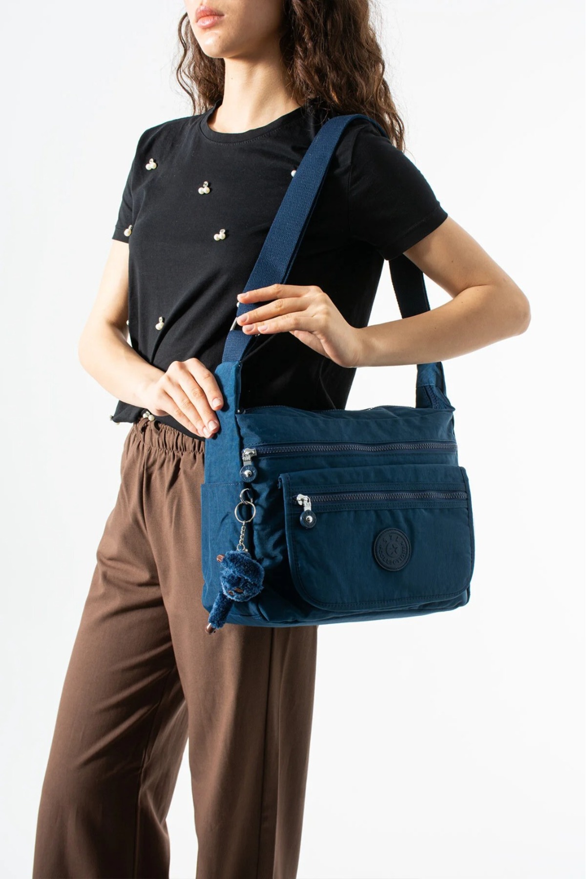 Custom Water Repellent Fabric Navy Blue Color Multi Pockets Cross Strap Oversized Shoulder Messenger Daily, School