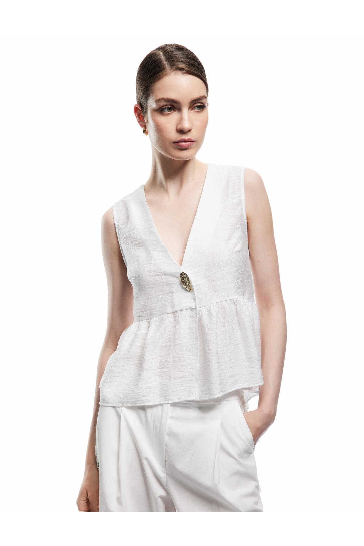 X Melis Mouthwash - Seashell Accessory Detailed V-Neck Sleeveless Peplum Blouse