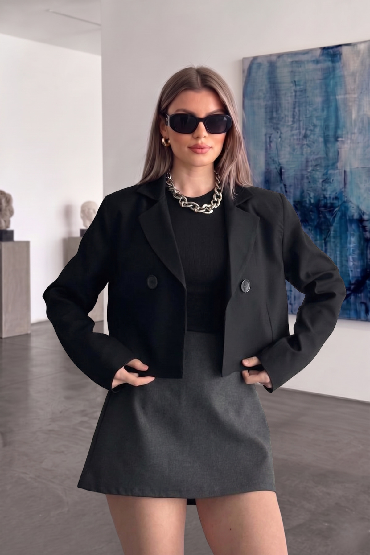 Jaglion  New Season Çift Düğme Detaylı Kadın Crop Blazer Ceket - Görsel 2