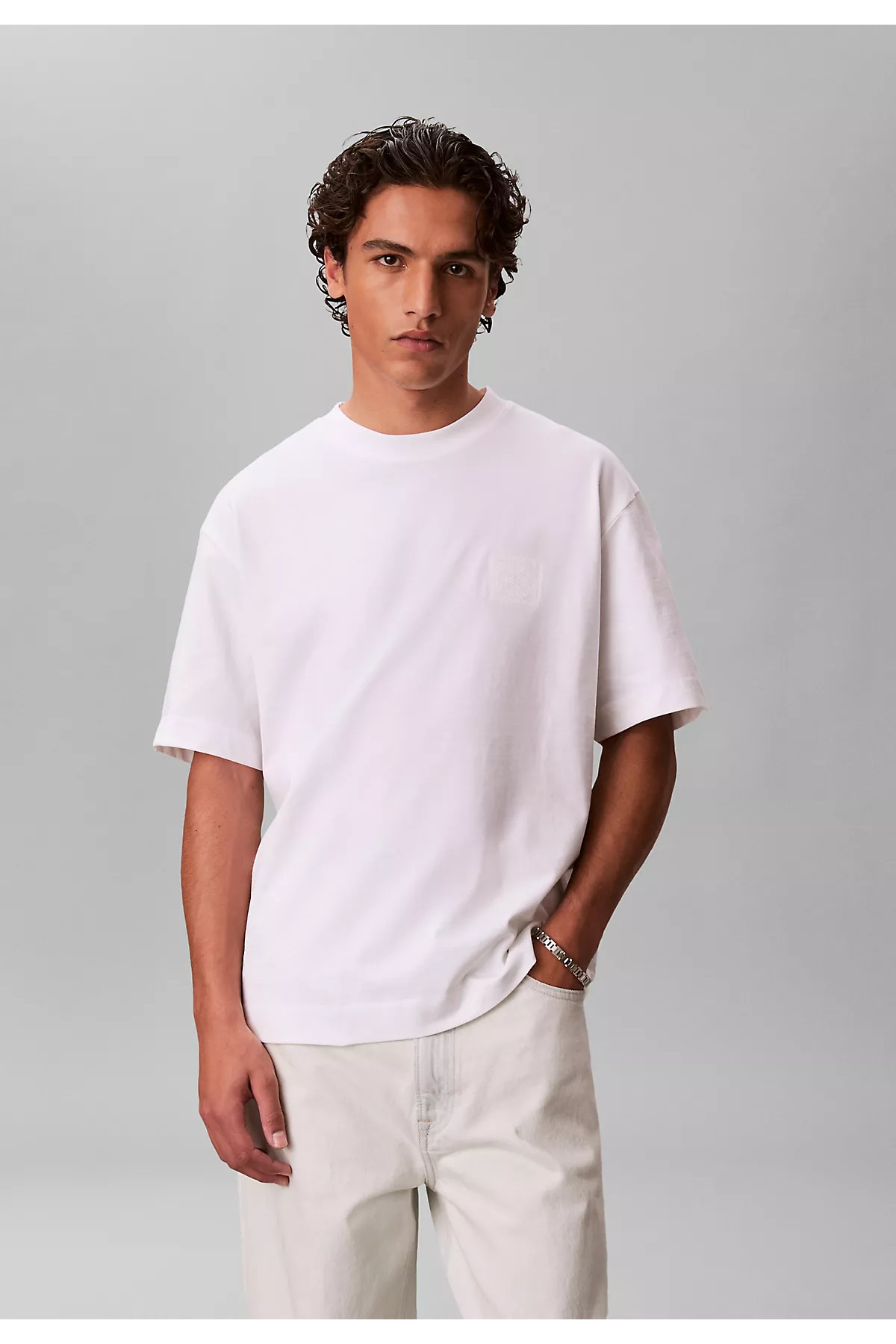 تیشرتمردانهCalvin Kleinسفید تیشرتمردانهCalvin Kleinسفید