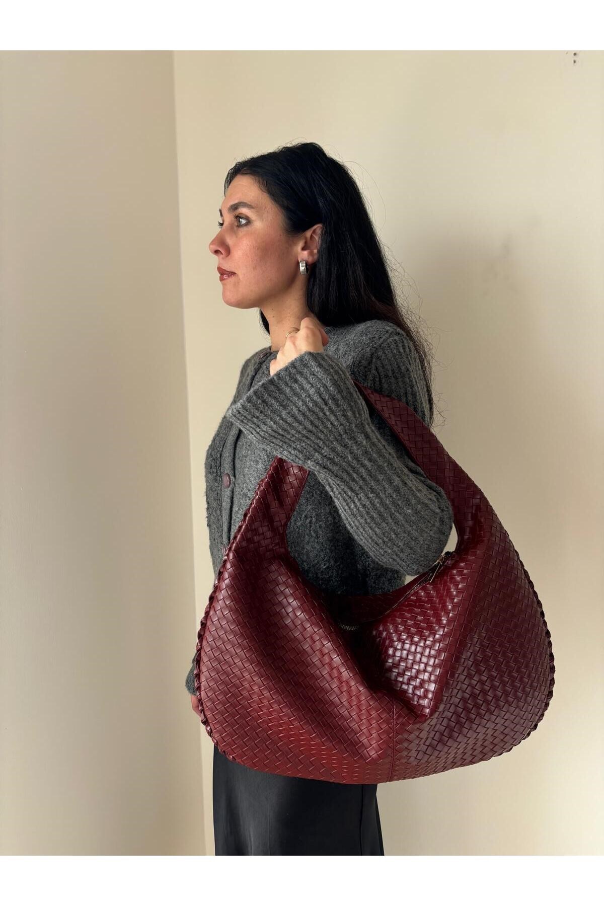 Women Hazeran Model Oversized Sleeve Bag with Knitting Detail