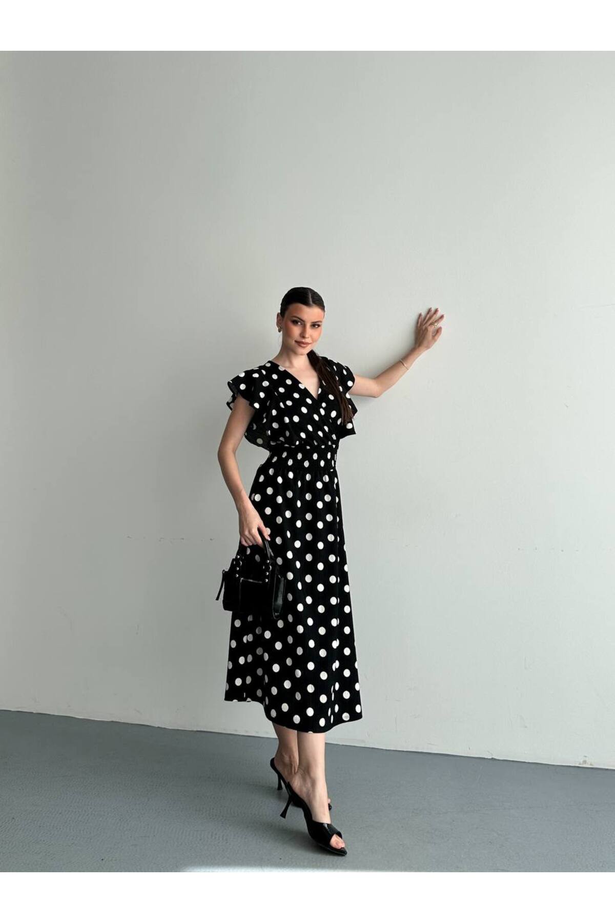 İLKCET MODA Bürümcük Kumaş Siyah Puantiyeli Uzun Kadın Elbise görsel 4