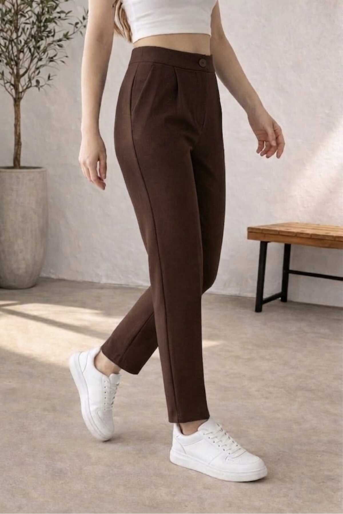 Women's high waist brown lycra pleated carrot pants with side pockets