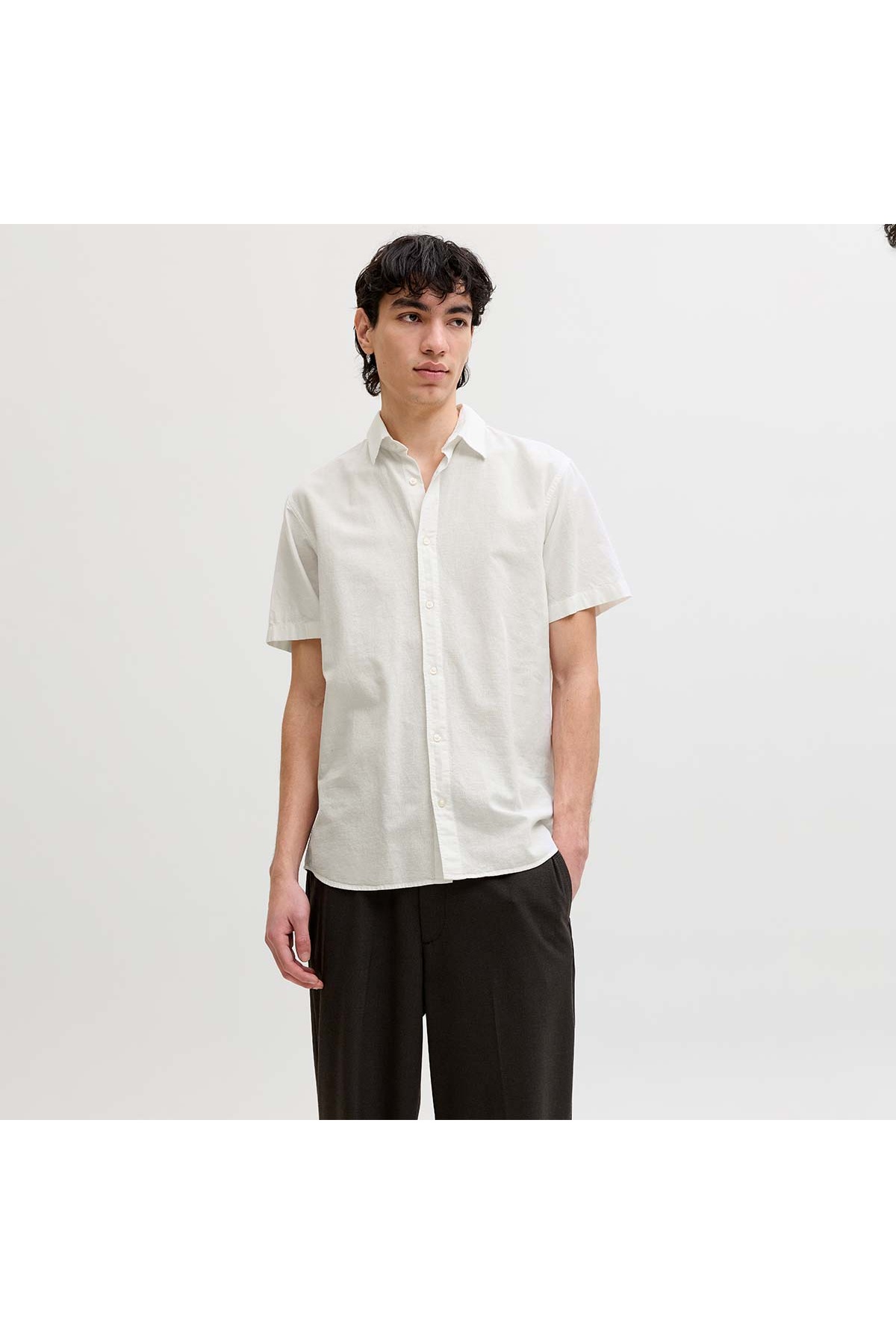 پیراهن مردانه یقه کلاسیک سفید جک اند جونز مدل Breeze Linen Blend جک اند جونز پیراهن Jack & Jones