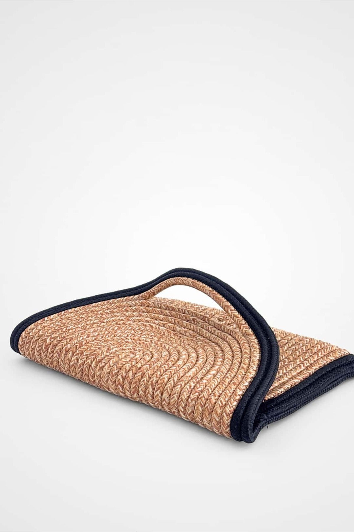 Yuka Atelier Natural El Geçirme Detaylı Handmade Clutch Çanta