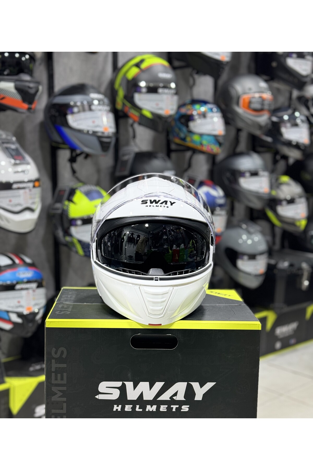 Sway Beyaz Çene Açılır Kask ECE 22.06 Double Vizör Pinlock 70