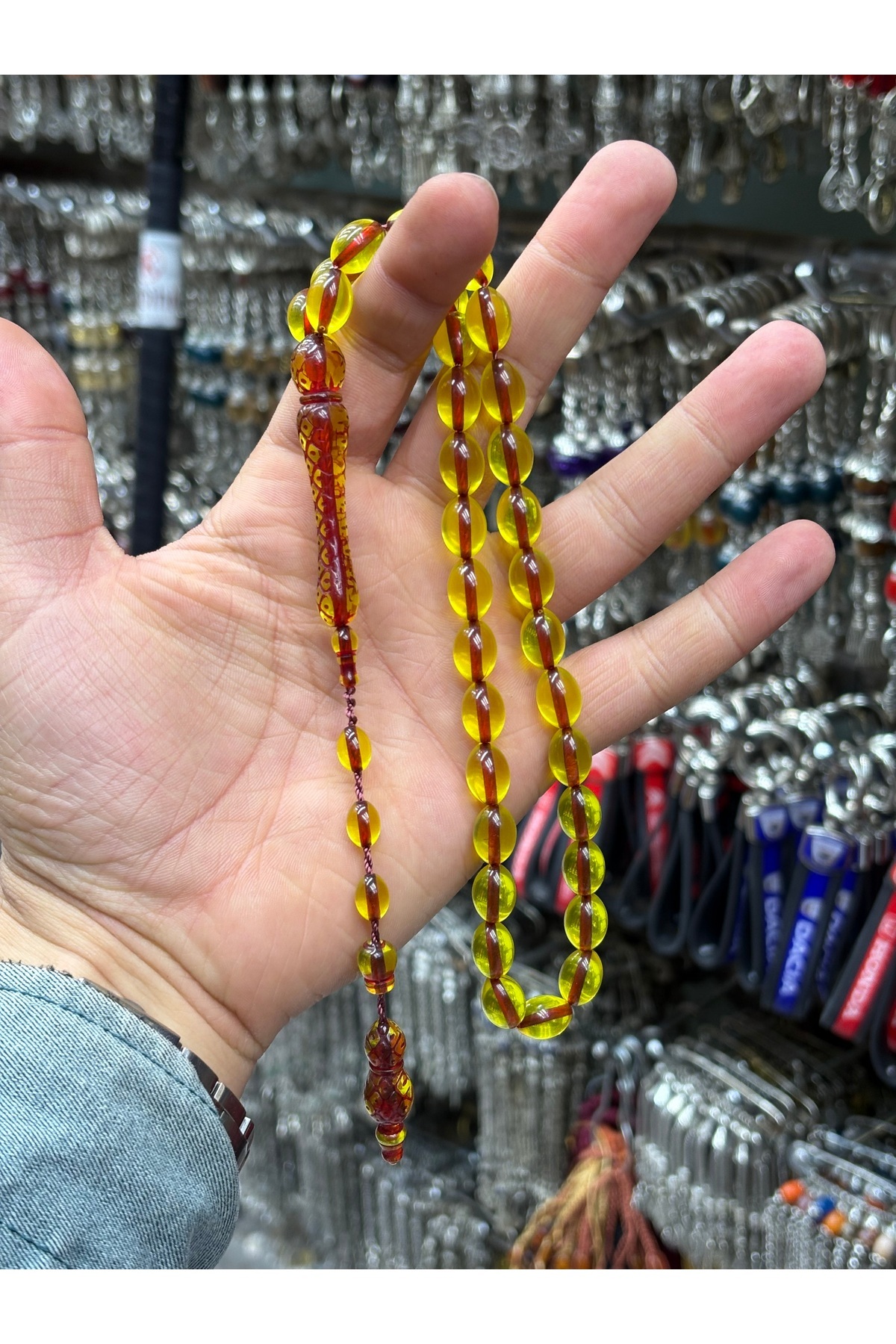 سبحة رجالية شفافة باللون الأصفر هدية
