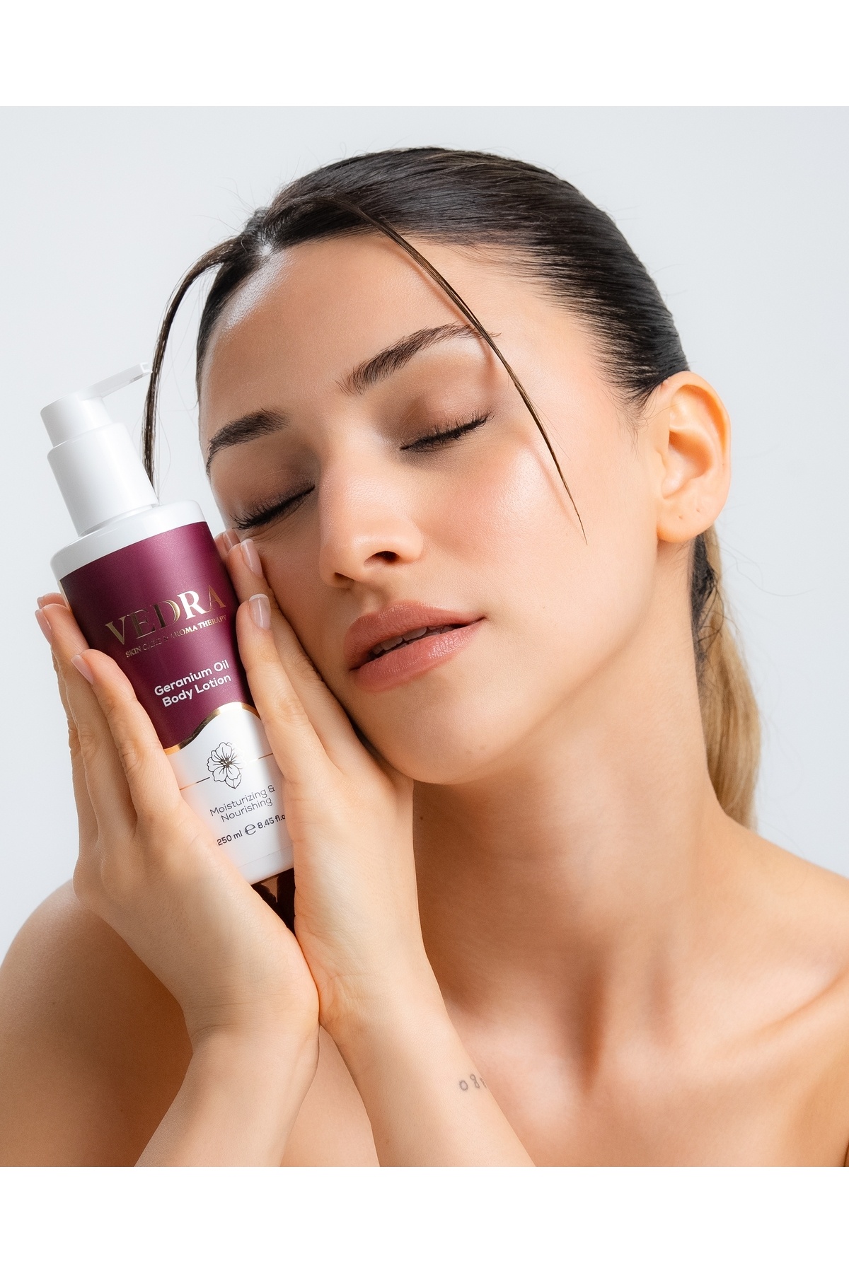 Itır Yağlı Vücut Losyonu - Dengeleyici Vücut Kremi 250 ML — 8685070999083 — تصویر 5 از 9