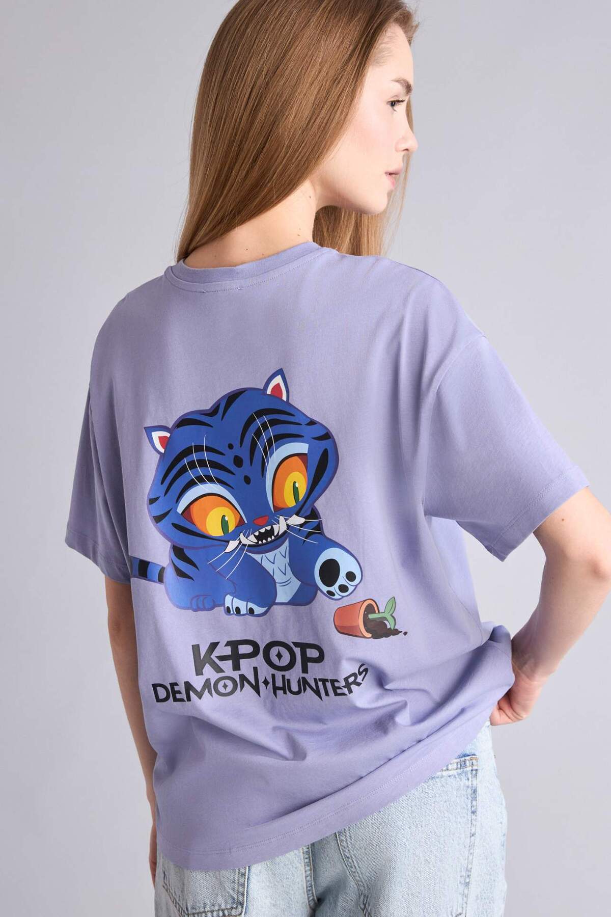 Defacto 100% Cotton Kpop - Demon Hunters Oversized Crew Neck Printed Short Sleeve T-Shirt H7292Ax26Sm