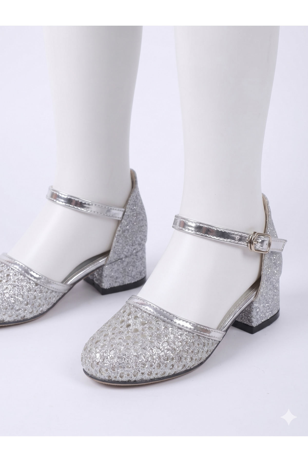 Girls' Heeled Shoes with Silver Mesh