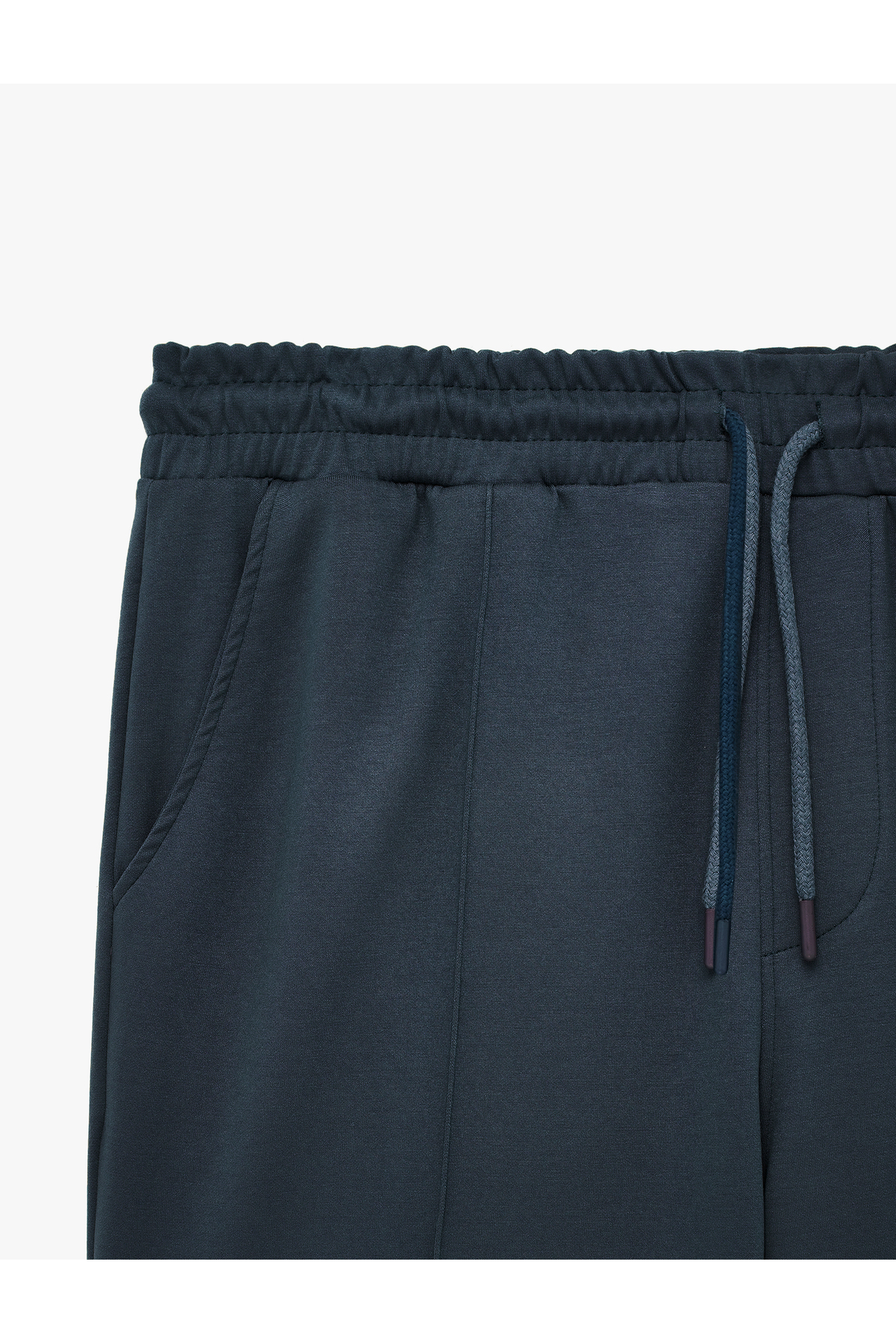 Koton Regular Fit Cepli Viskon Karışımlı Bermuda Beli Bağcıklı Şort görsel 5