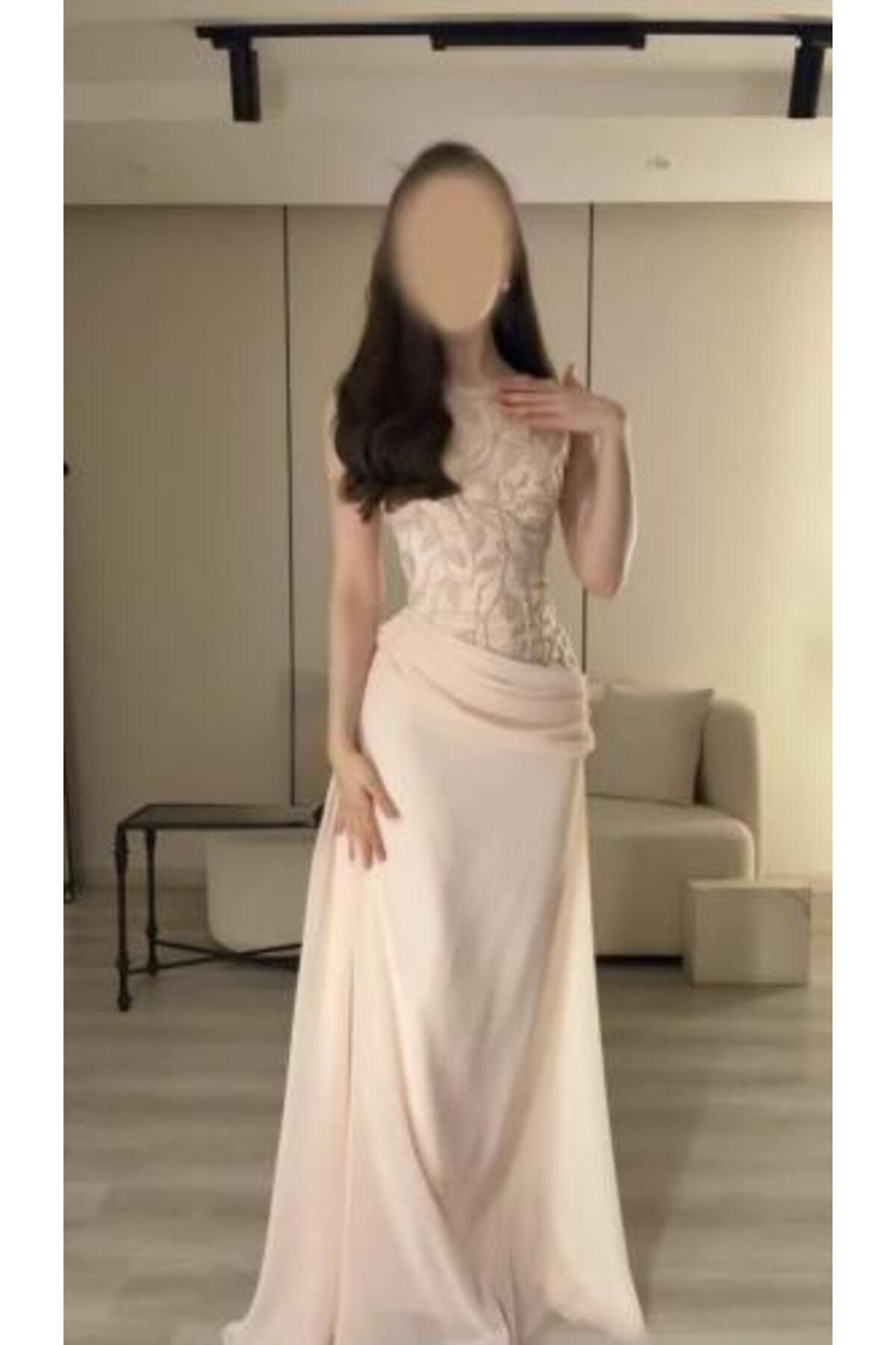 RENATA FASHION فستان سهرة مع تطريز يدوي وقماش جورجيت