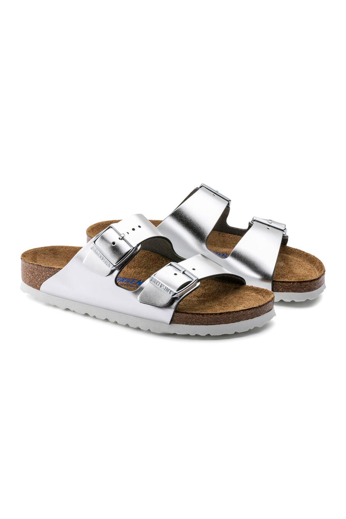 دمپایی زنانه دو راهه نقره‌ای متالیک آریزونا مدل SFB SOFT FOOTBED NL کد 1005961 بیرکن استاک دمپایی Birkenstock