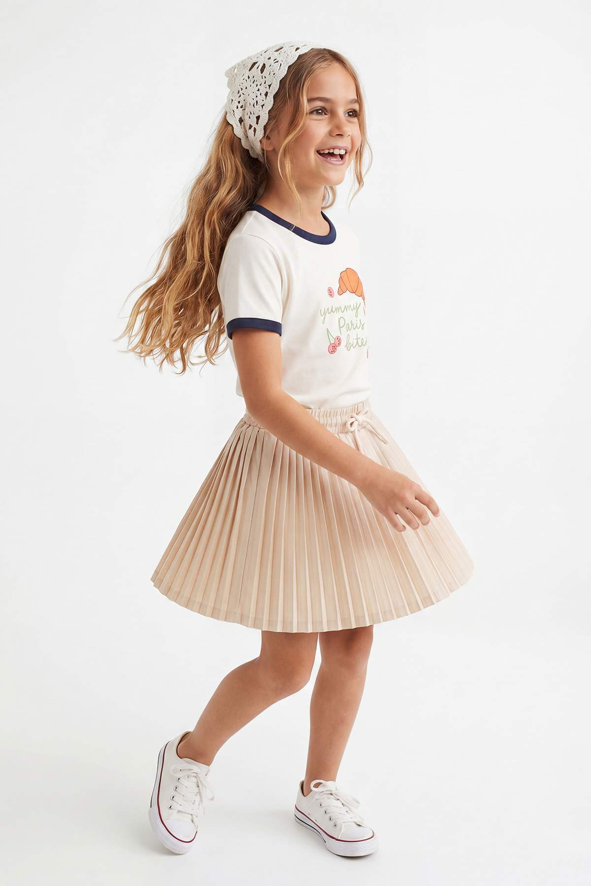 TRENDYOLKIDS Stone Pleated Skater Woven Girls' Short Skirt Tkdaw26Et00001