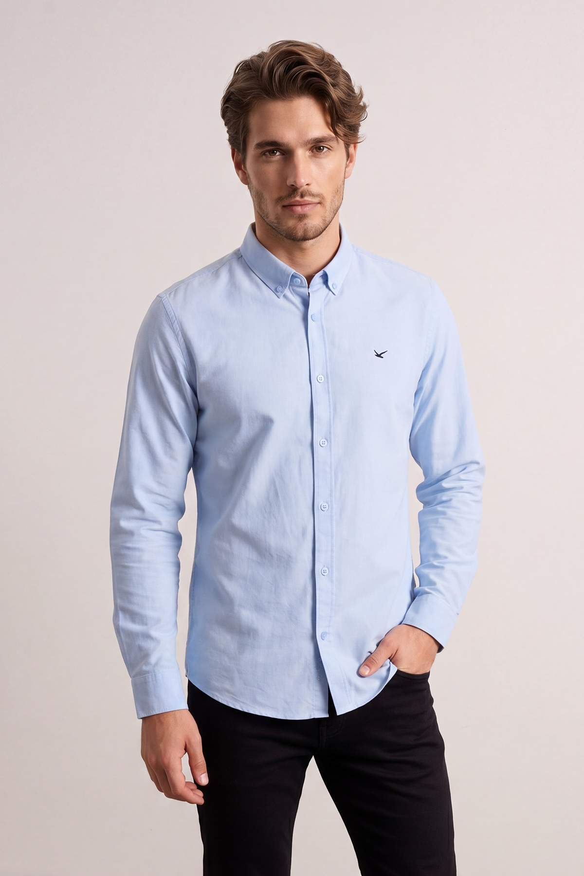 Trendyolmilla Man Açık Mavi Normal Kalıp/Regular Fit %100 Pamuk Yazlık Erkek Dokuma Gömlek TMNSS26GO00027
