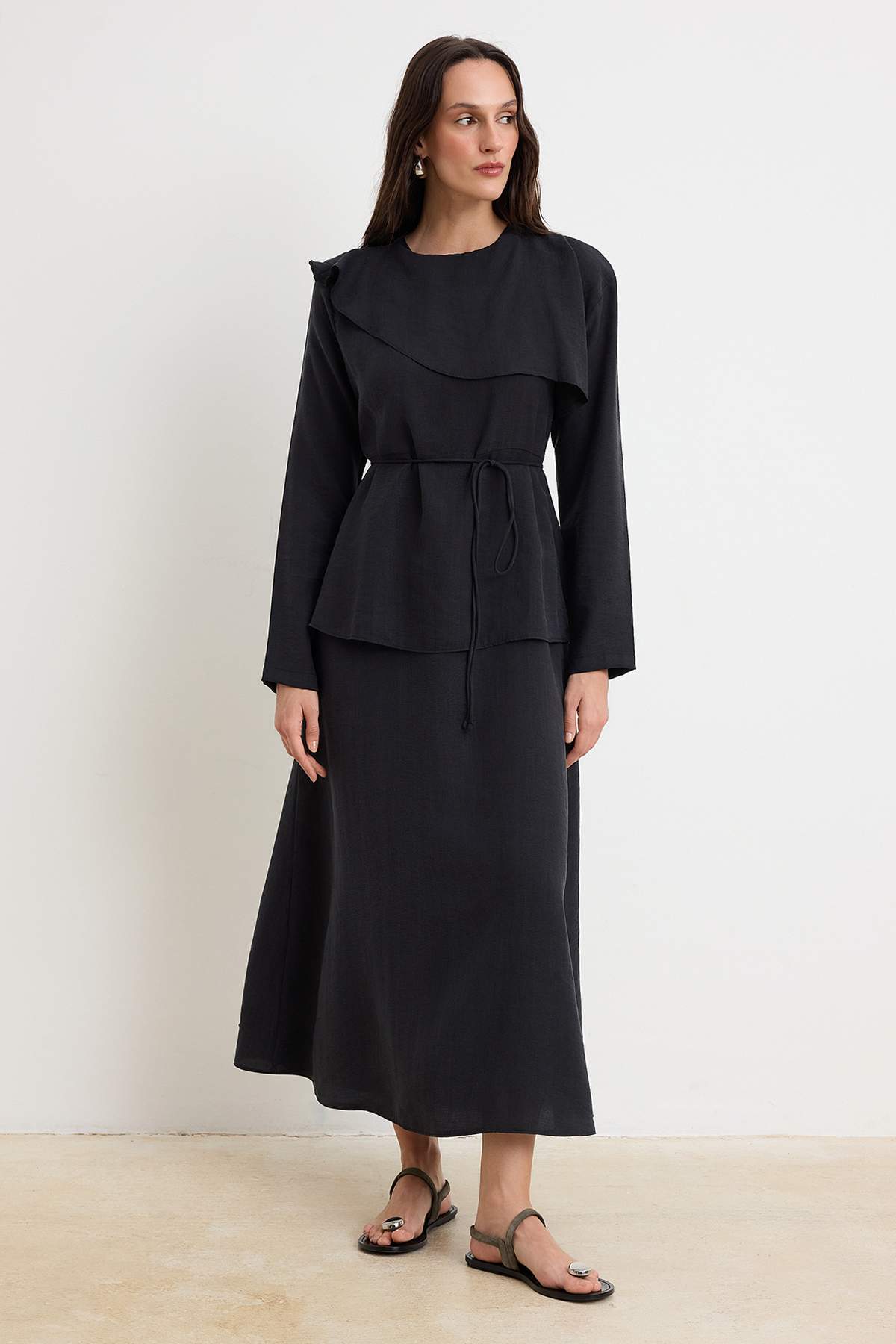Trendyol Modest Fekete More Sustainable Tencel szövetből készült egyrészes sz...