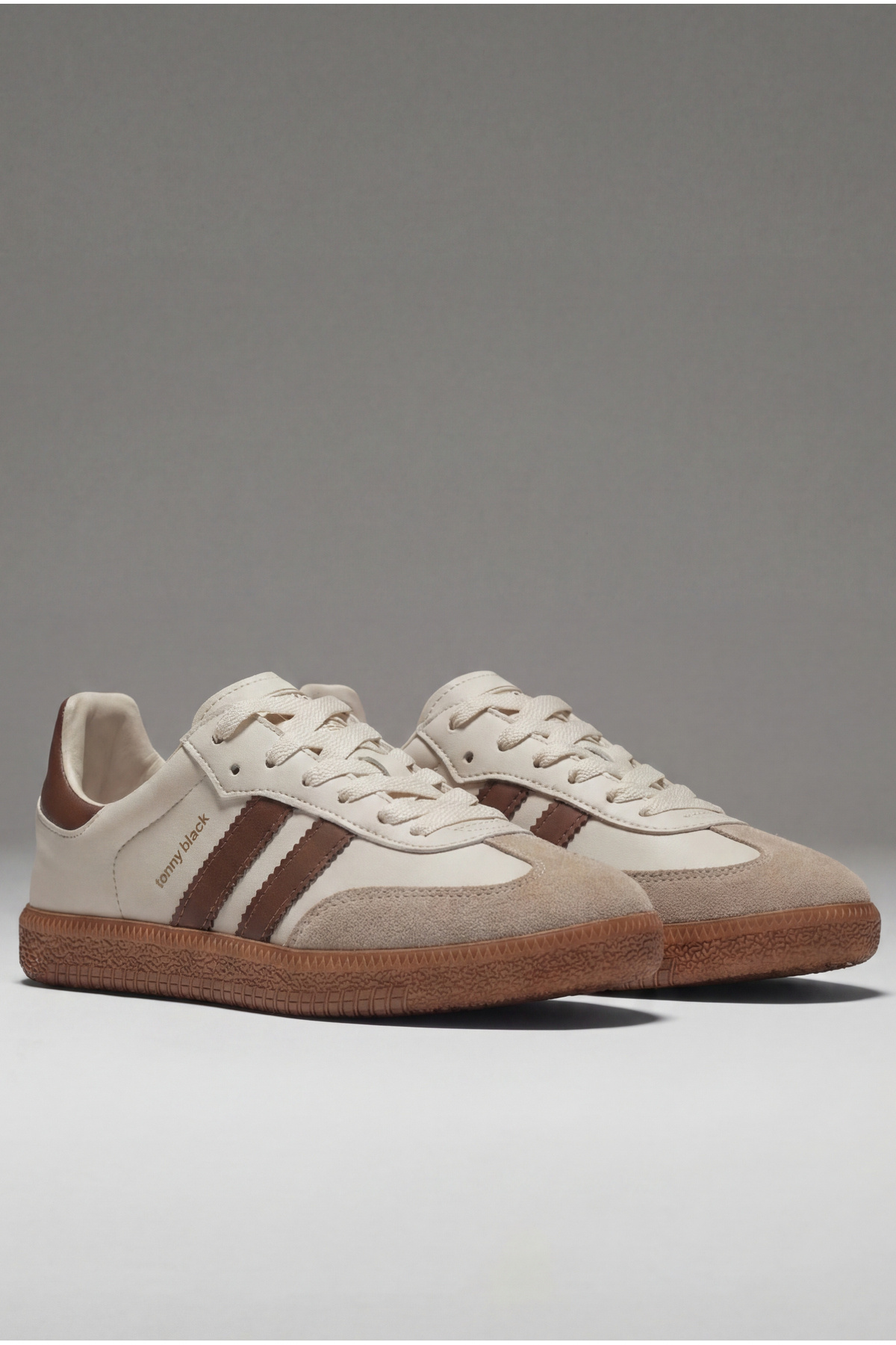 Tonny Black Αθλητικά παπούτσια Unisex σε μπεζ χρώμα με λωρίδες στο πλάι και κ...