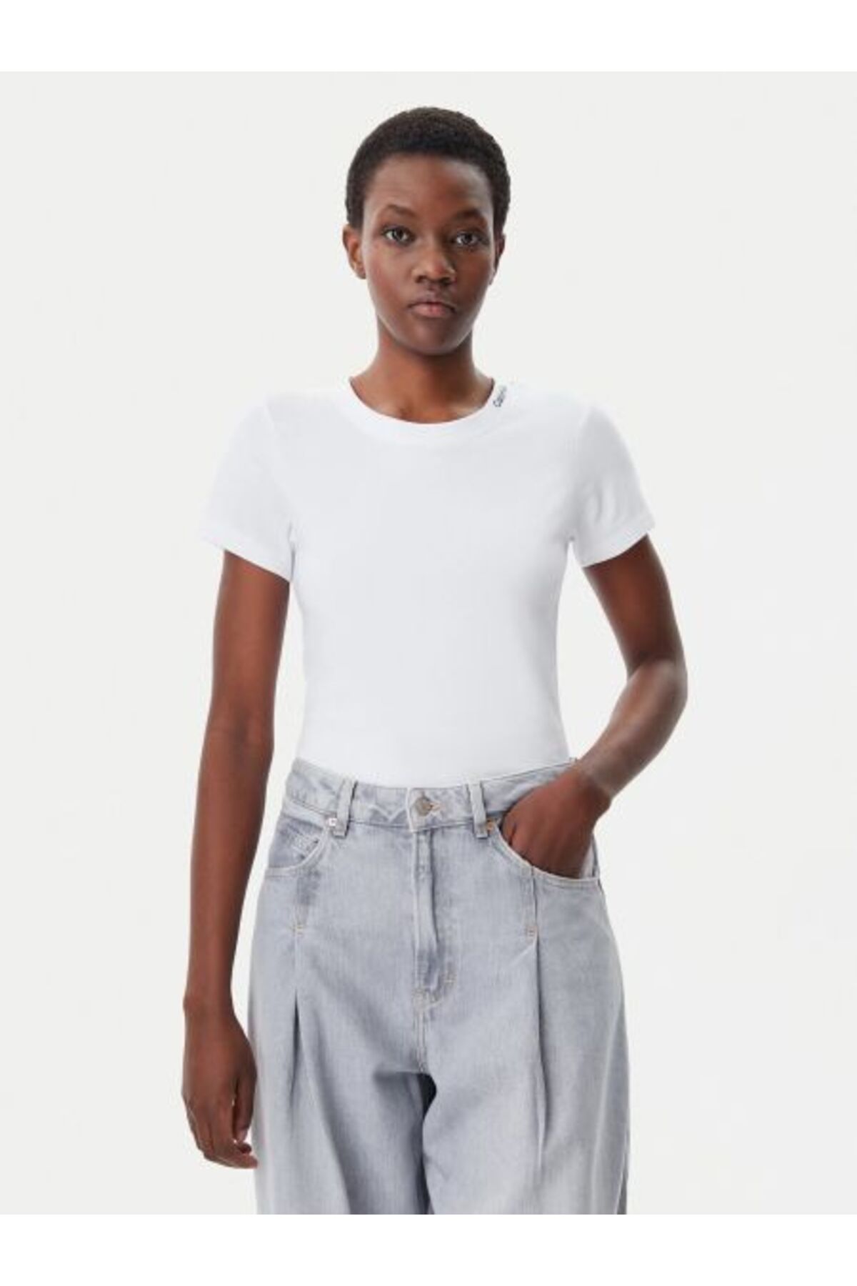 تیشرتزنانهCalvin Kleinسفید