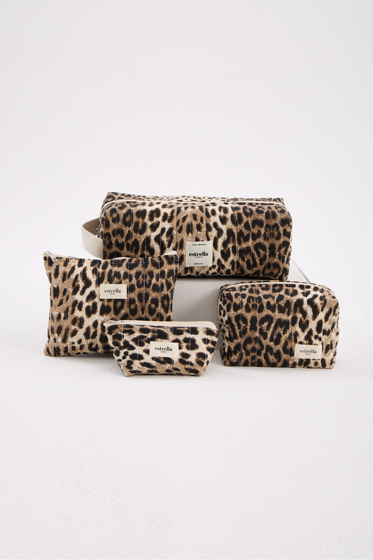 Leopar Dy-son Airwrap ve Tüm Saç Şekillendiriciler için XL Boy Seyahat, Makyaj Çantası Leo ÇİZGİ — رنگارنگ PP4747 — تصویر 9 از 9