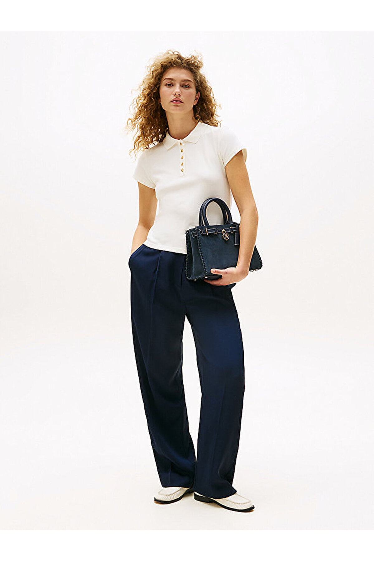 پولوشرت زنانه یقه پلو | تامی هیلفیگر Tommy Hilfiger WW0WW45768YA8 TR - تصویر 3