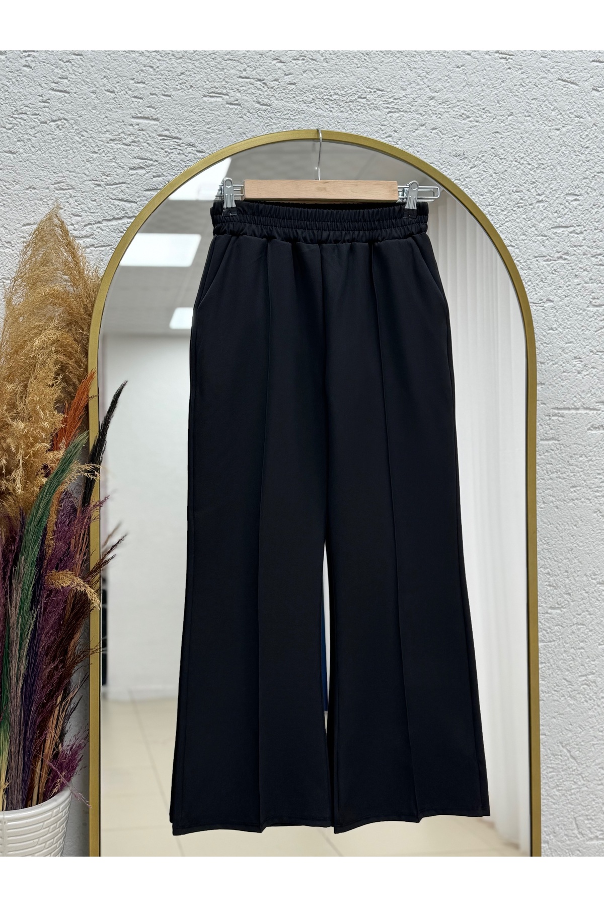 Elanur Çımalı Spanish Leg Trousers-MT4722 Black