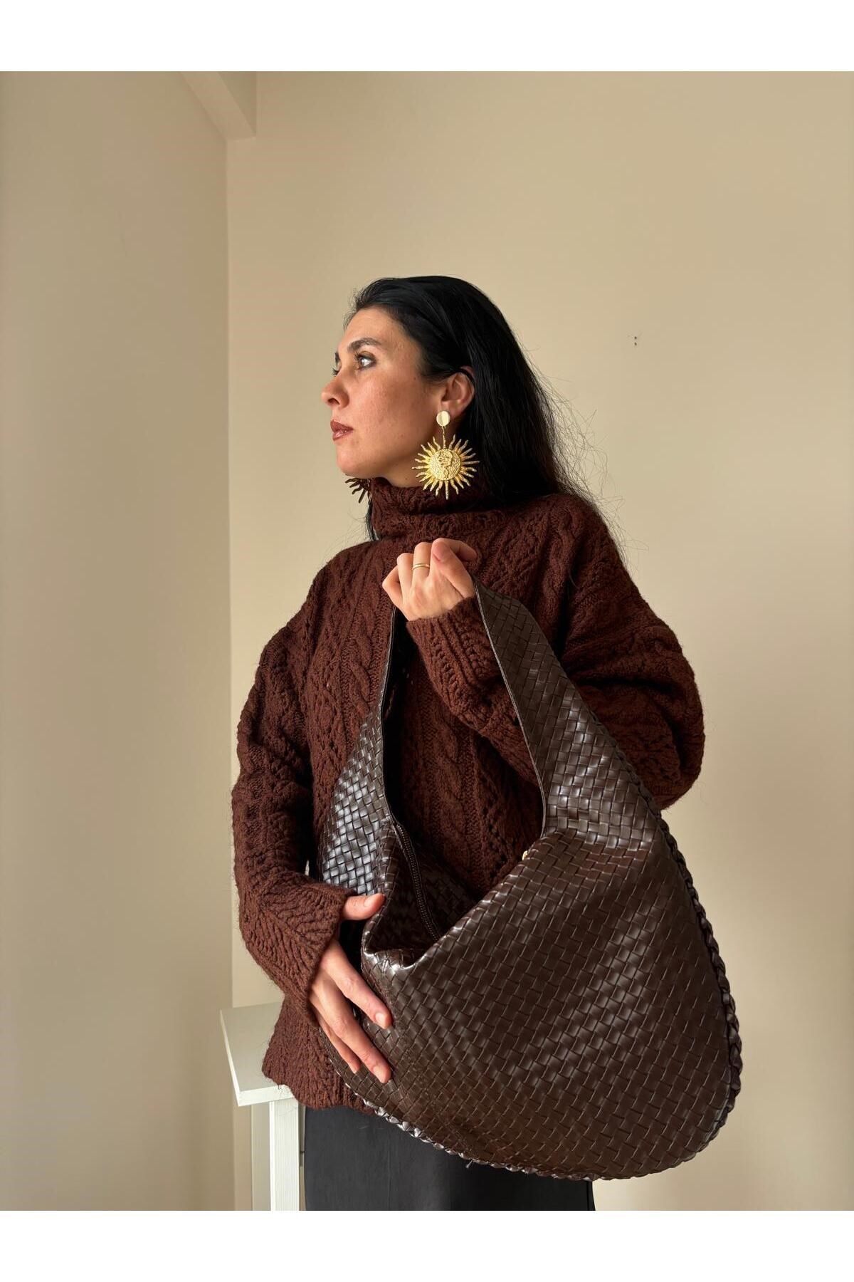 Women Hazeran Model Oversized Sleeve Bag with Knitting Detail