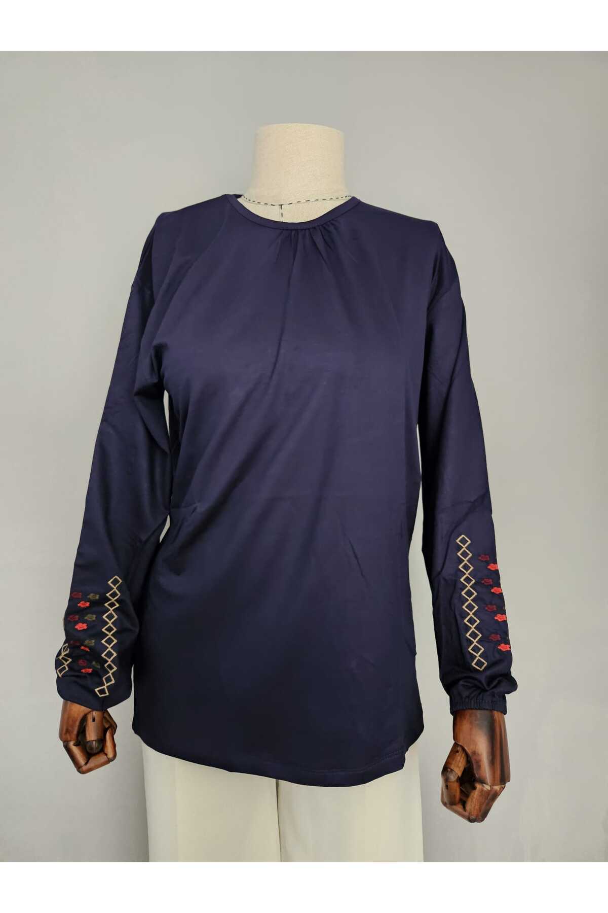 Women's Lycra Middle Age and Over Four Seasons Mother Combed Cotton Blouse New Season Sleeve Embroidered