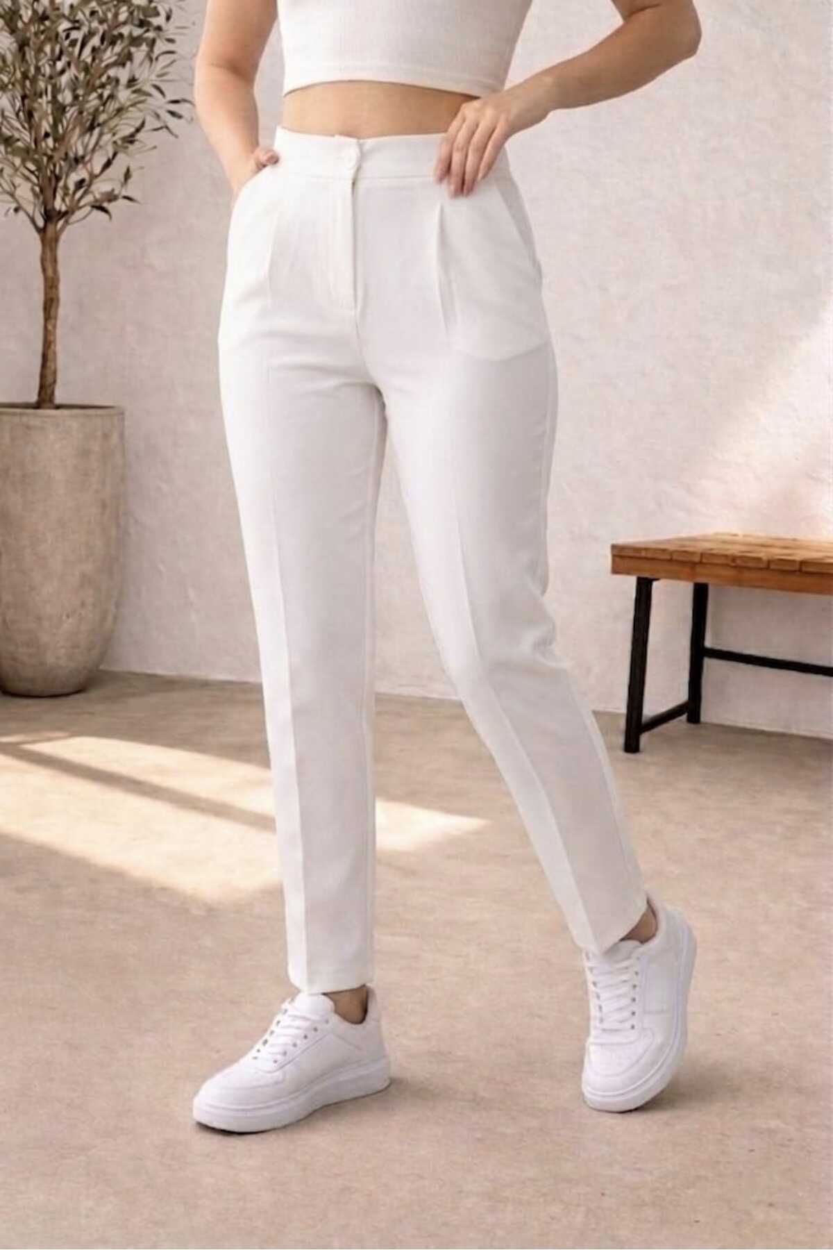 Women's high waist ecru lycra pleated carrot pants with side pockets