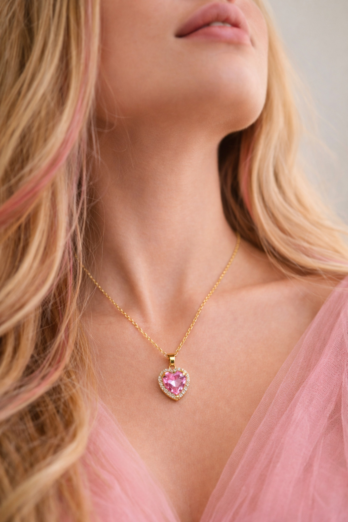 Pembe Kalp Kolye görsel 3