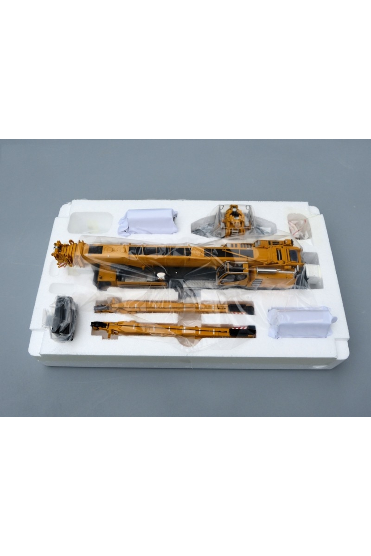 Wsi Model 1/50 Liebherr LTM 1350 6.1 V2. Mobil Vinç - Fiyatı