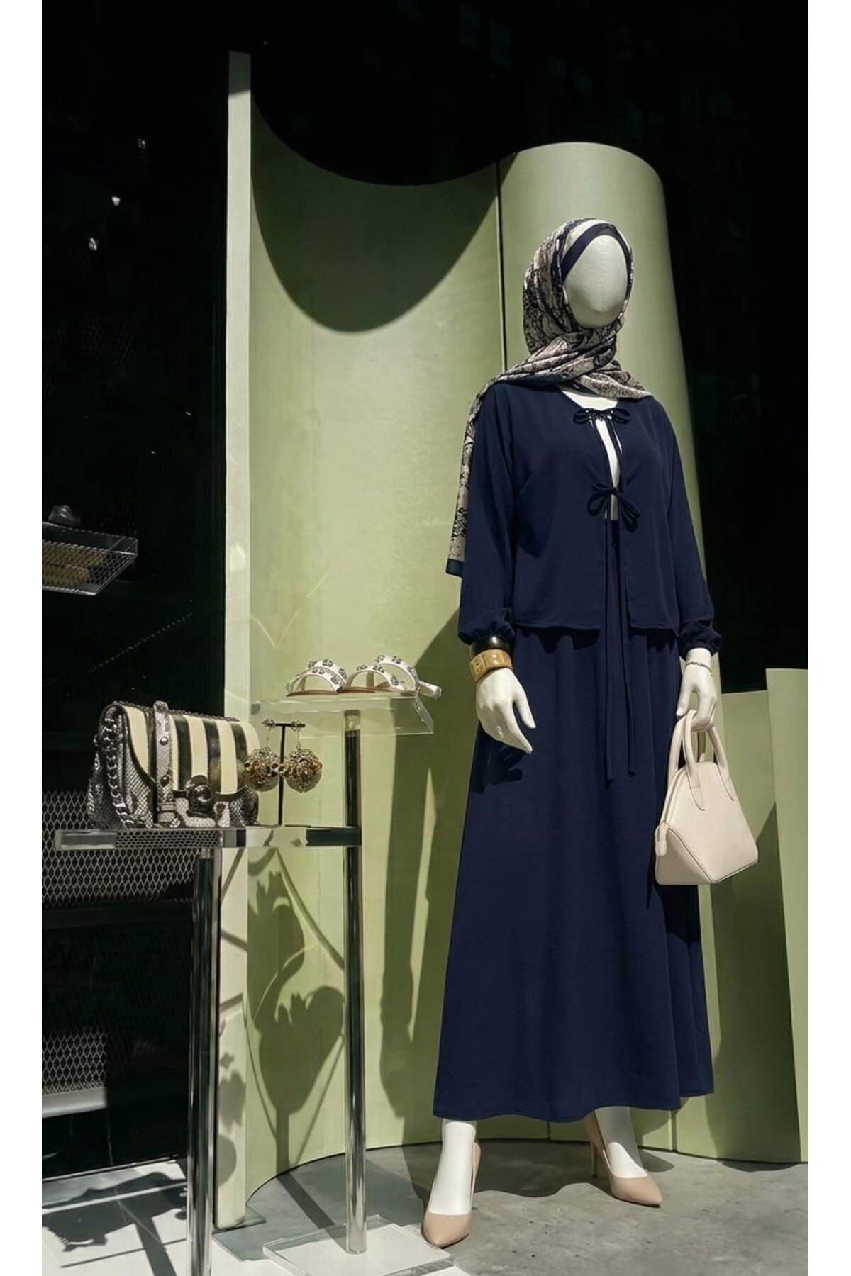 Wear-Out Double Lace Bottom-Top Cardigan-Skirt Set