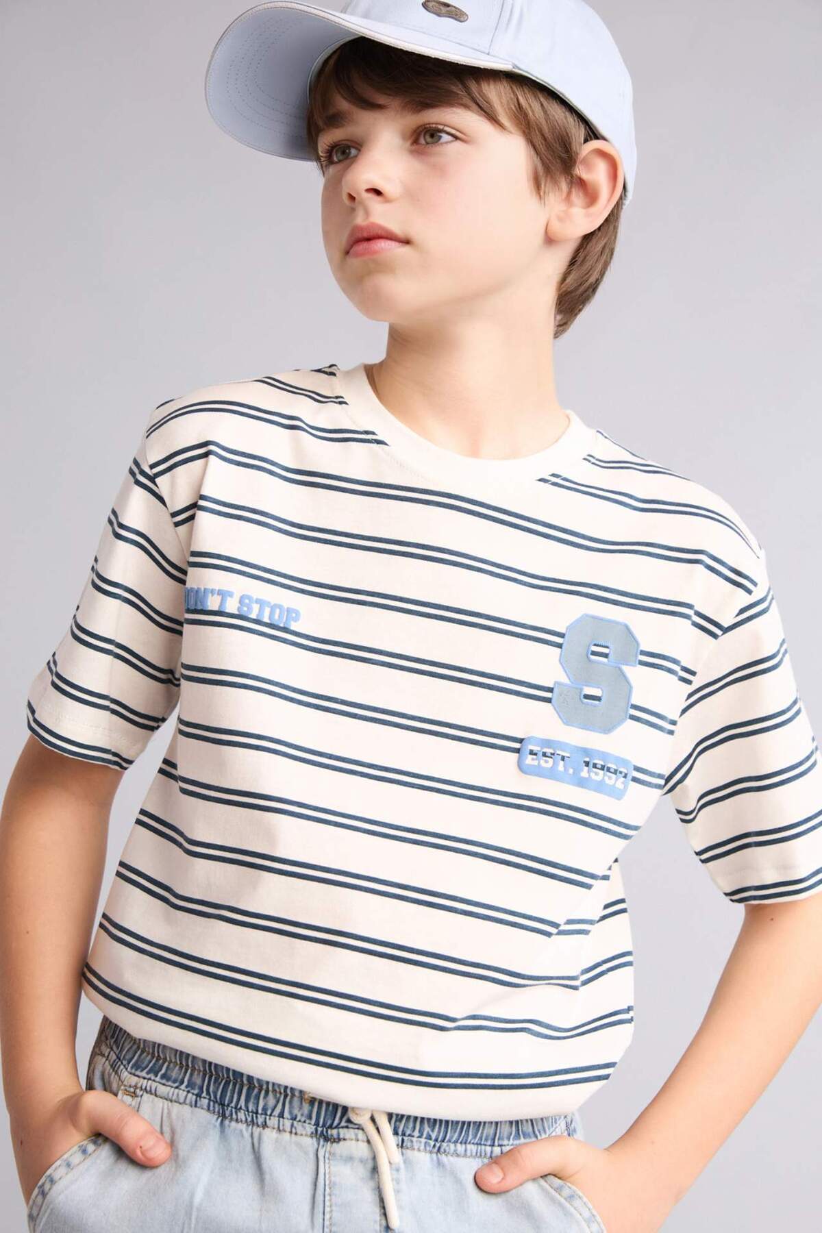 Defacto 100% Cotton New Regular Fit Crew Neck Patterned Short Sleeve T-Shirt Boys H4718A826Hs