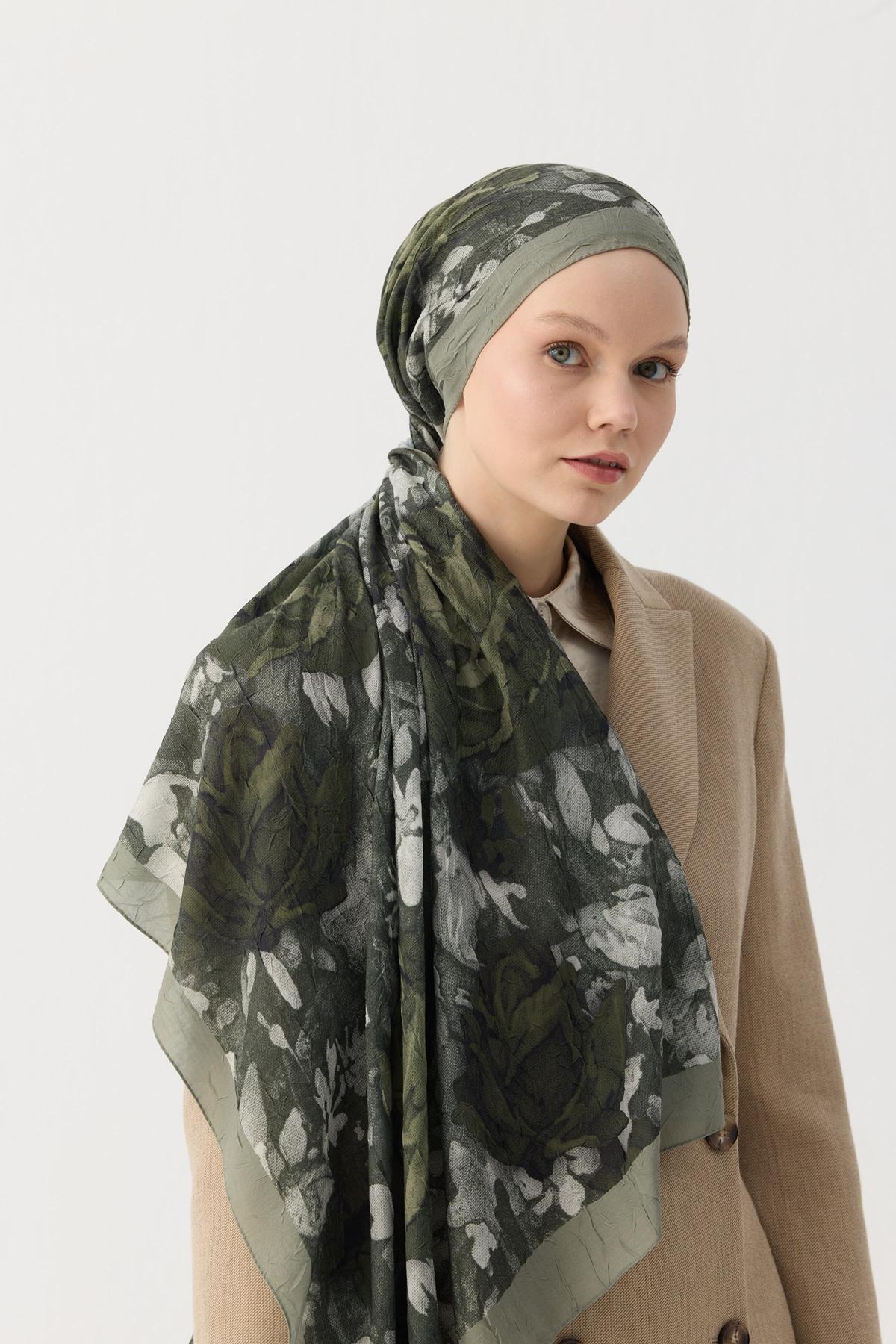 BAMBOO STUD SHAWL7022-18