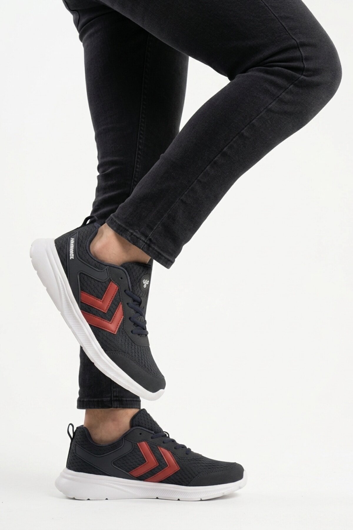 کفش ورزشی سبک و انعطاف‌پذیر مشکی سرمه‌ای مدل 900887 Hml Nency II هامل کفش اسنیکر hummel
