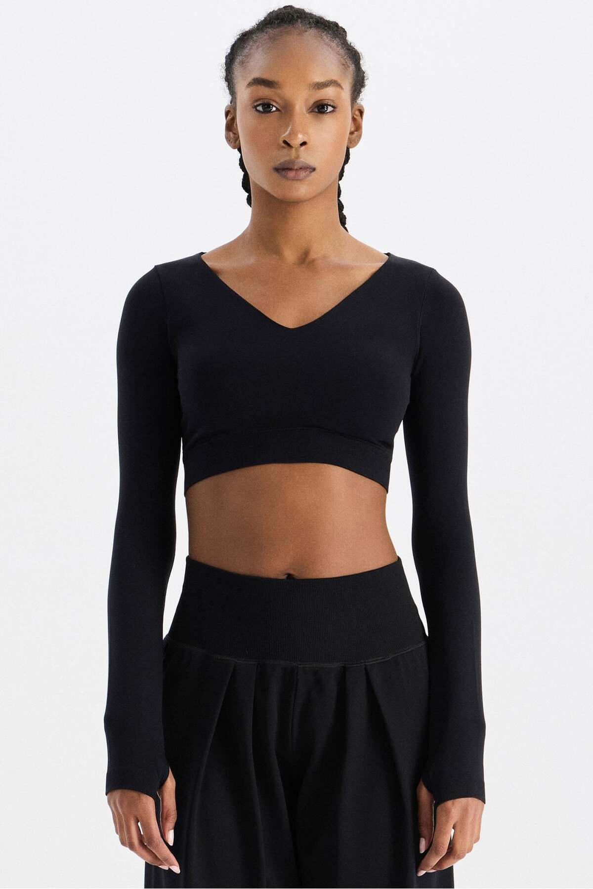 COMEUP V Yaka Ekstra Soft Crop Top Siyah