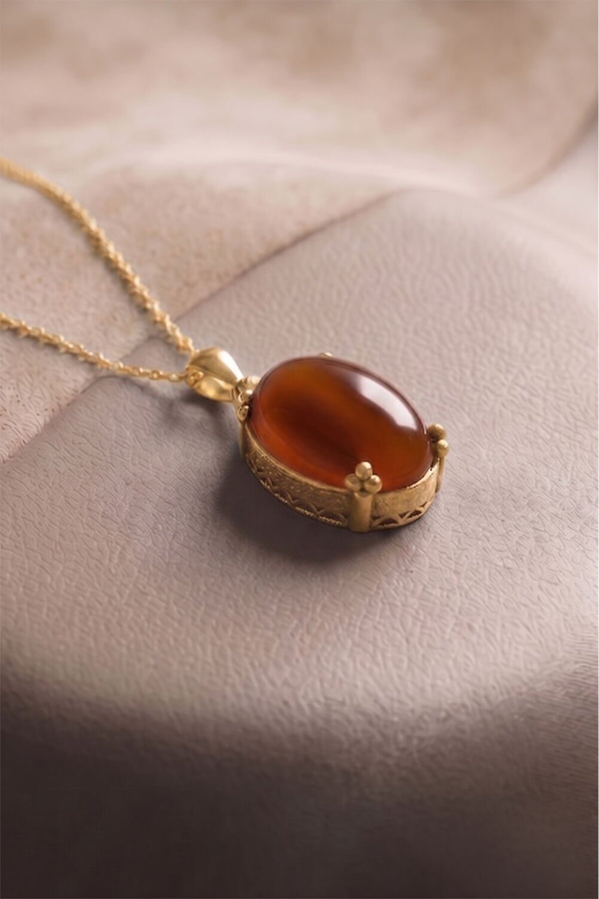 Takıdepo Minimalist Oval Tasarım Akik Taşlı Kadın Gümüş Kolye-Altın Rengi