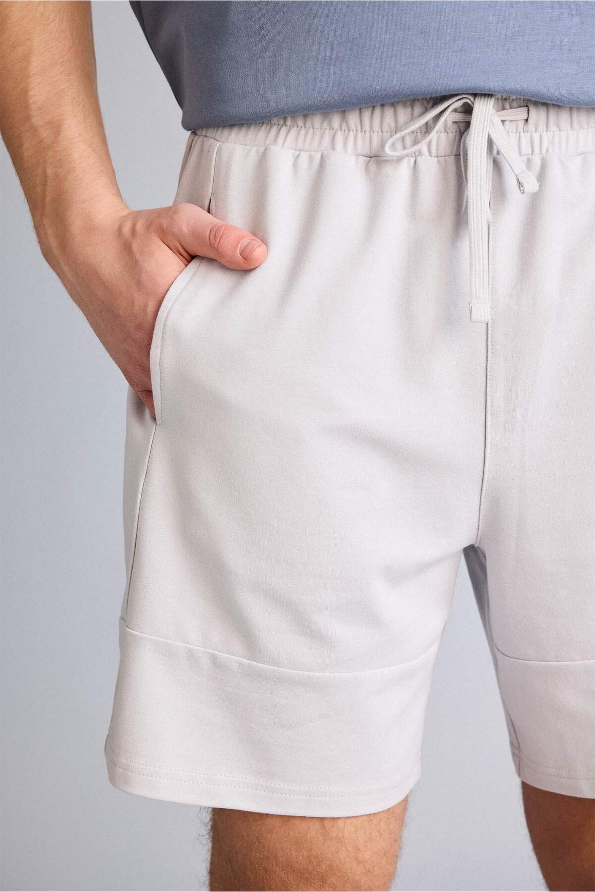 DeFacto Slim Fit Dar Paça Basic Şort B8674AX26SM görsel 4
