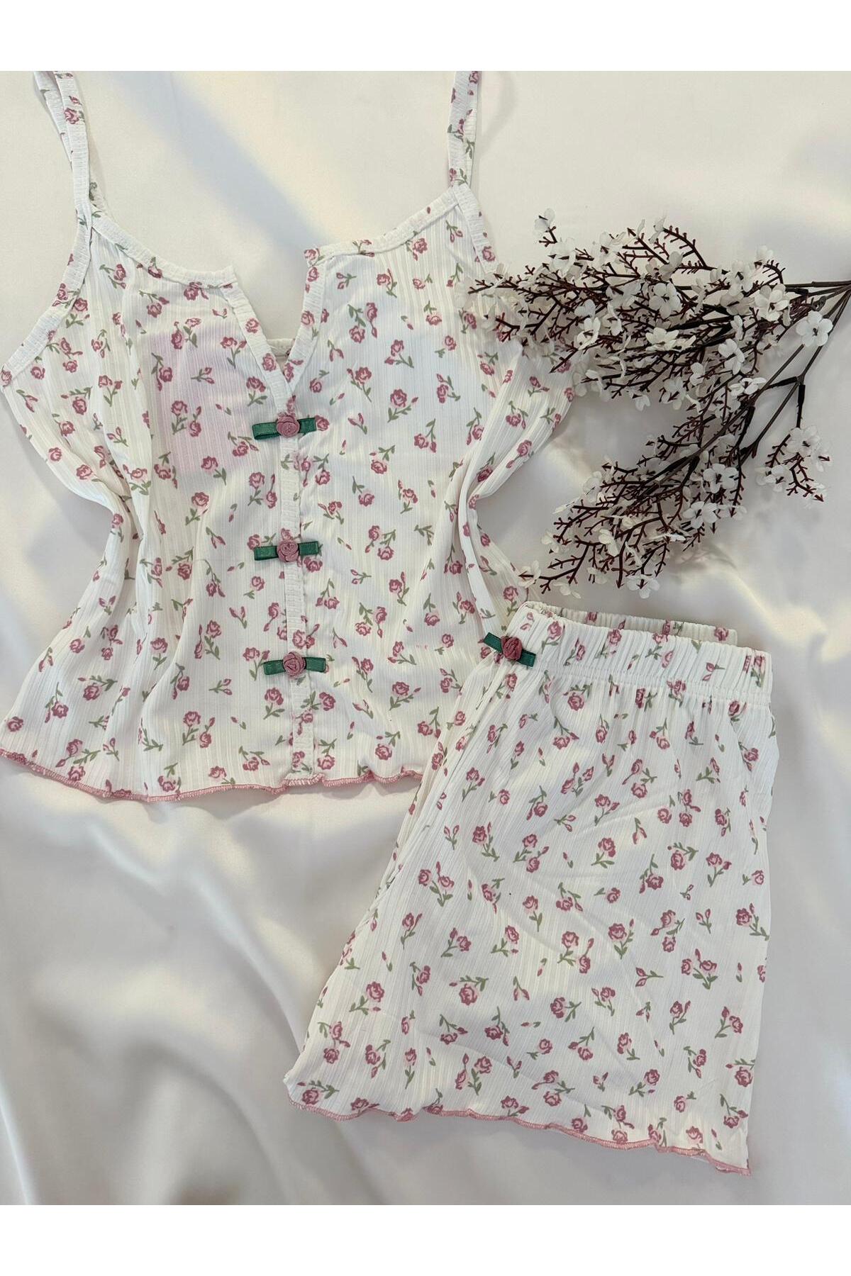 2-Piece Wonderful Flower Detailed Special Fabric Pajamas Set with Shorts