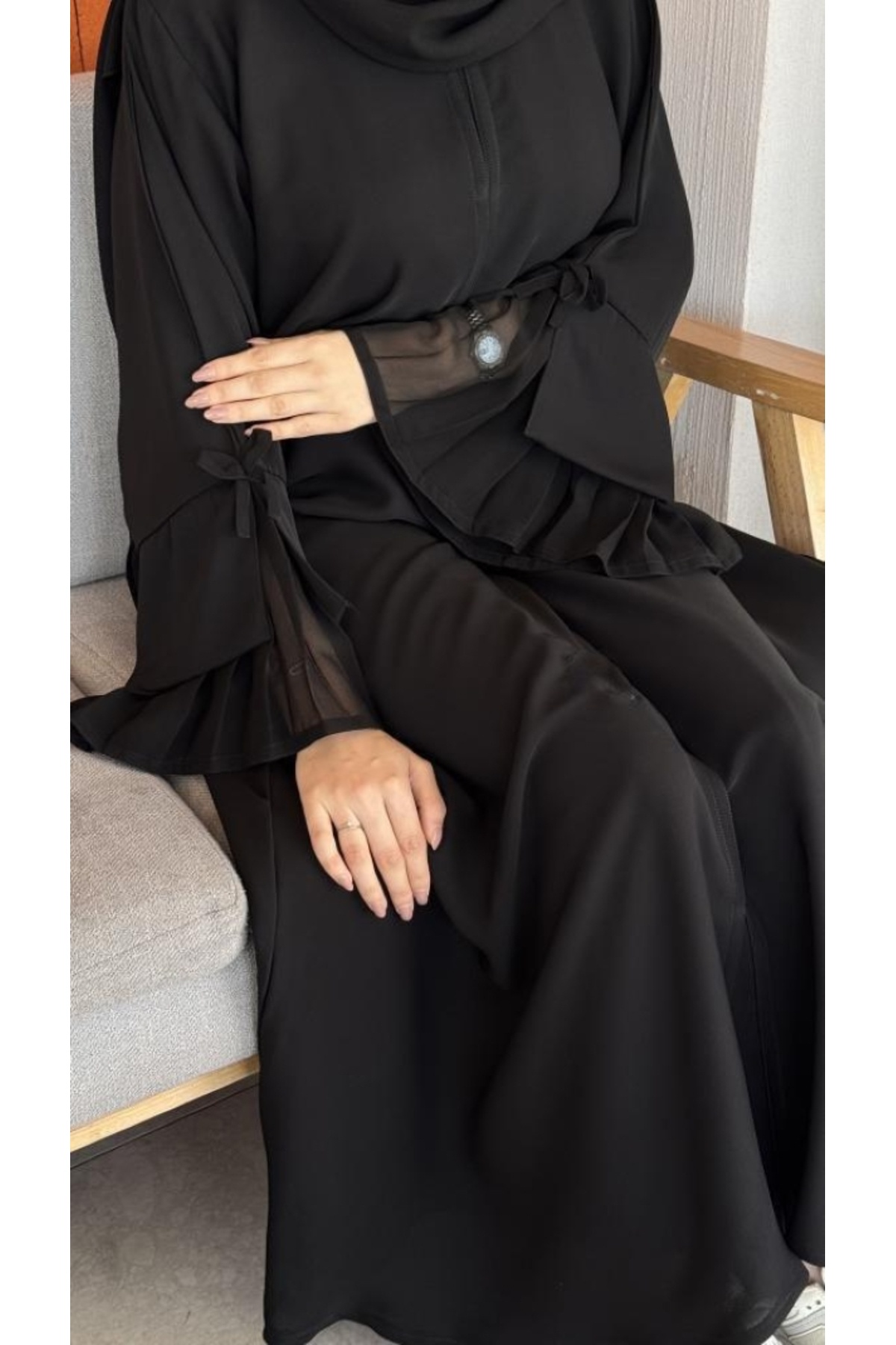Rosana عباية انسام, عباية كريب فاخرة