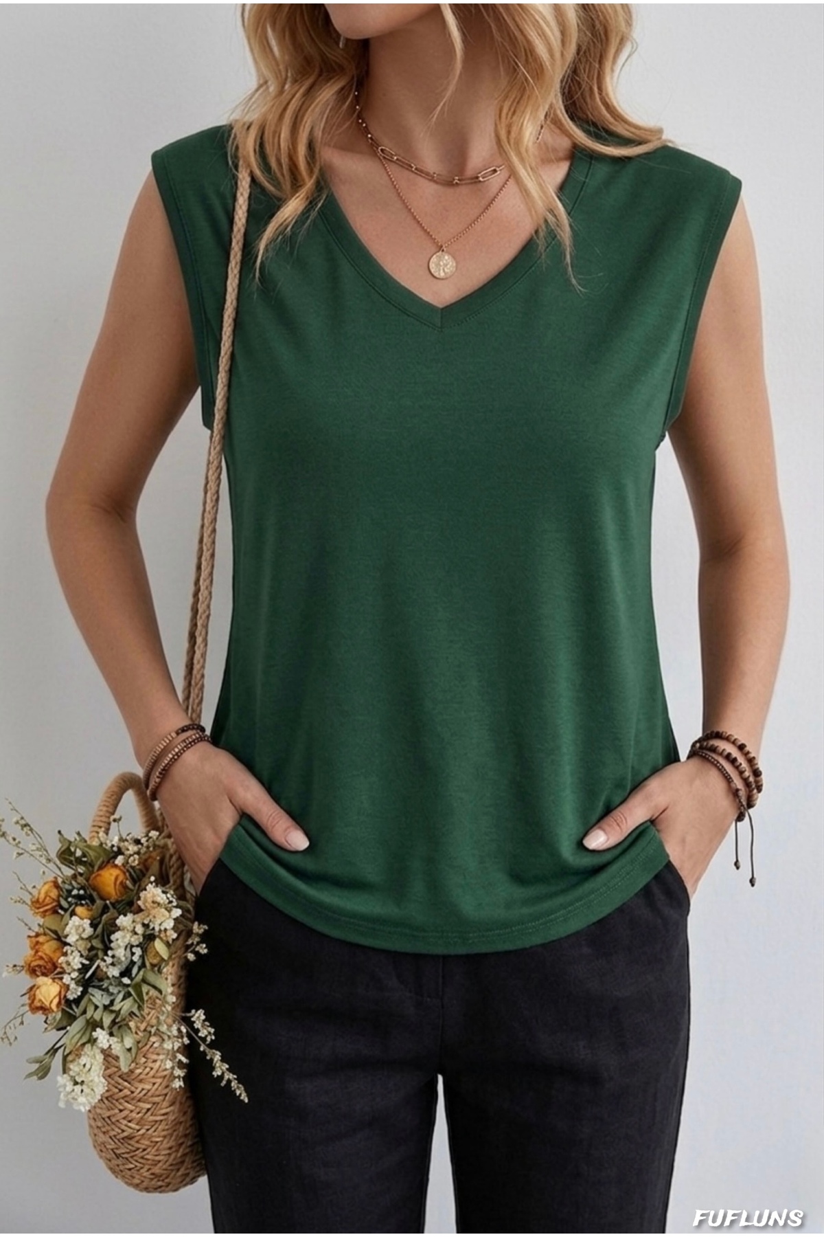FUFLUNS  KADIN V YAKA OVERSİZE KOLSUZ T-SHIRT